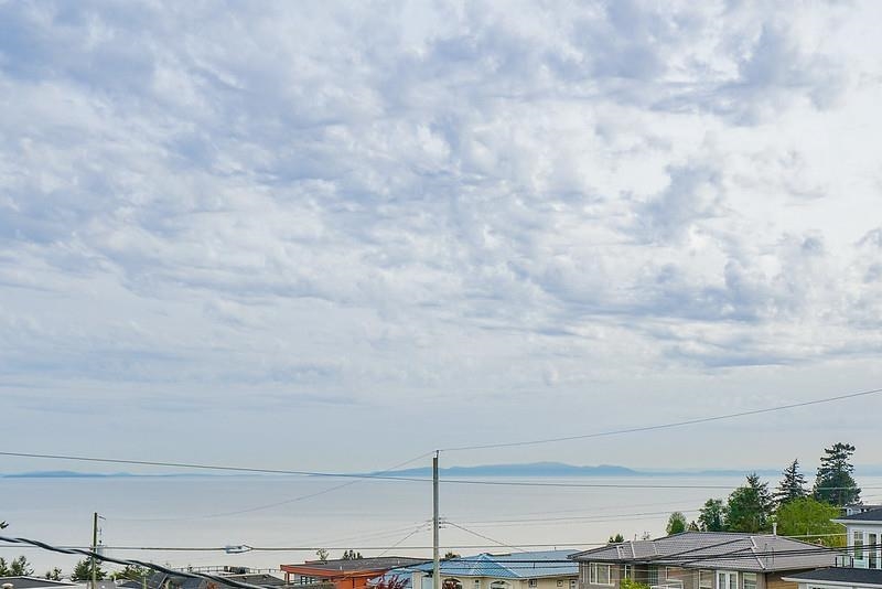 15708 CLIFF AVENUE, White Rock BC V4B 1W2, R3090659, BC,