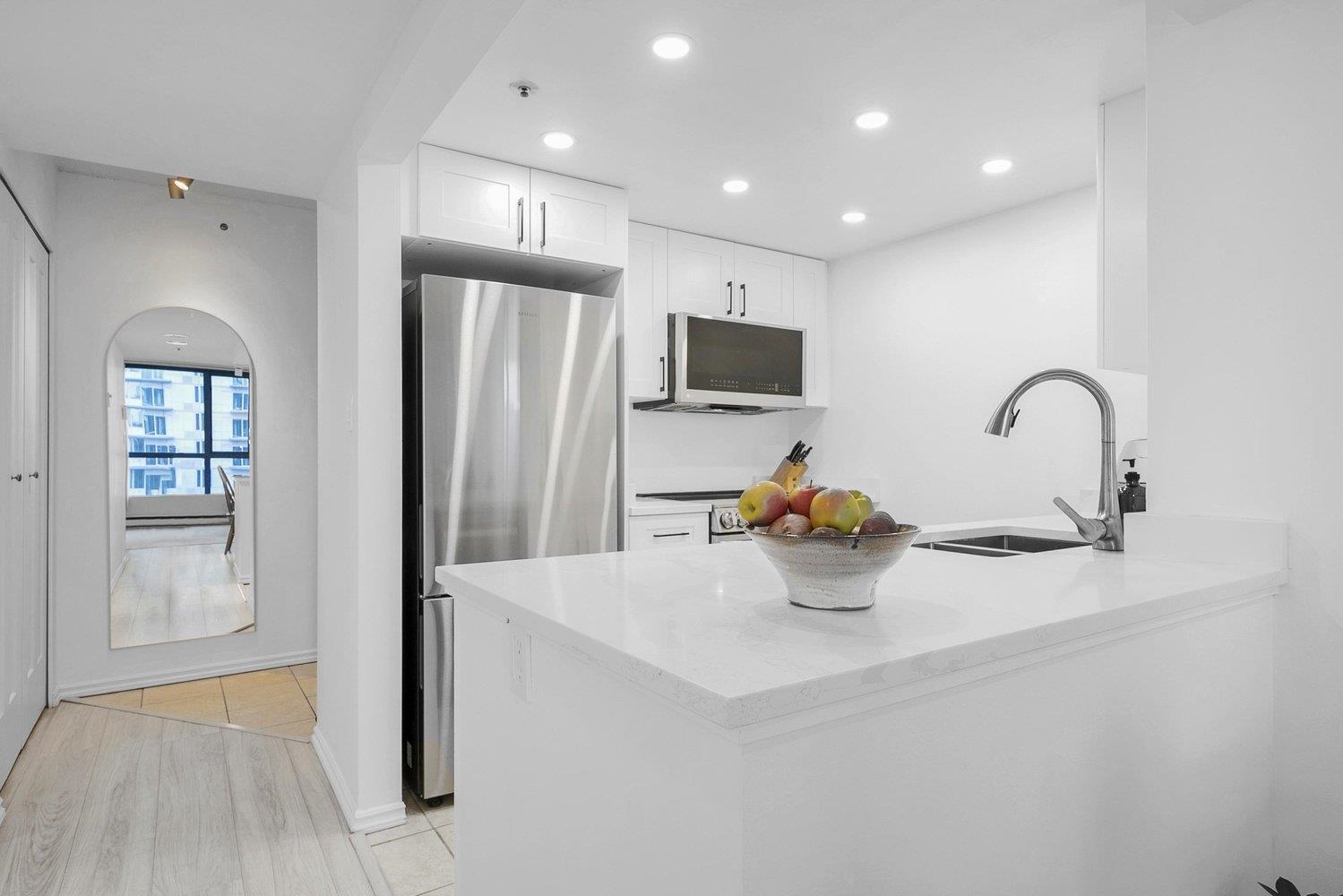 1003 838 AGNES STREET, R3090858, BC,