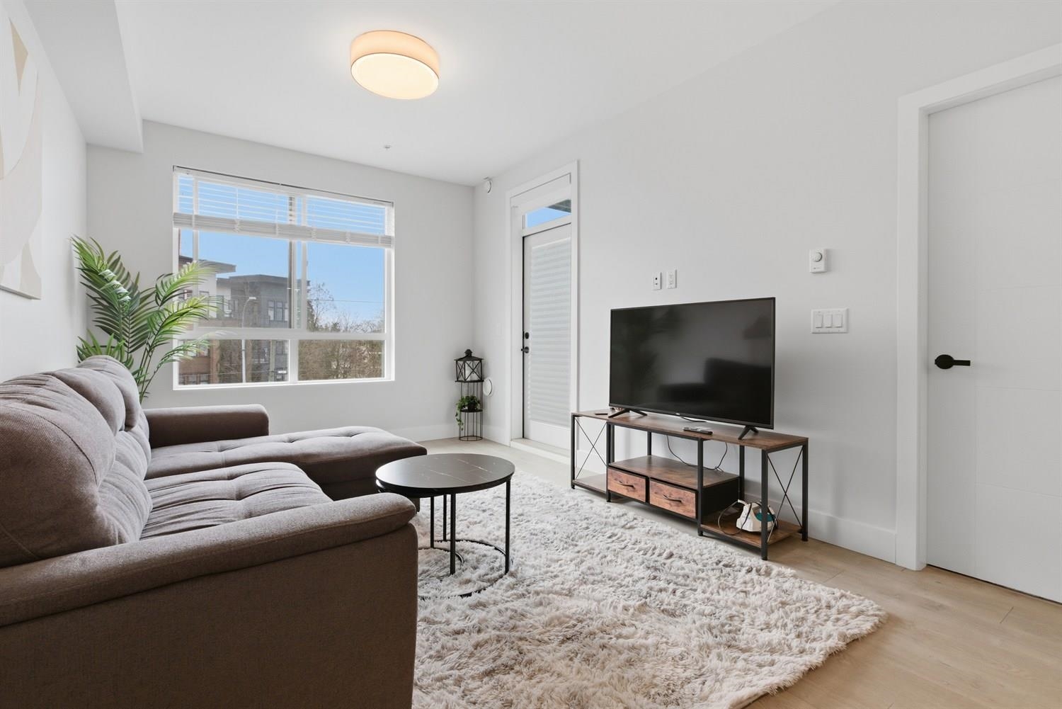 305 20061 FRASER HIGHWAY, R3090927, BC,