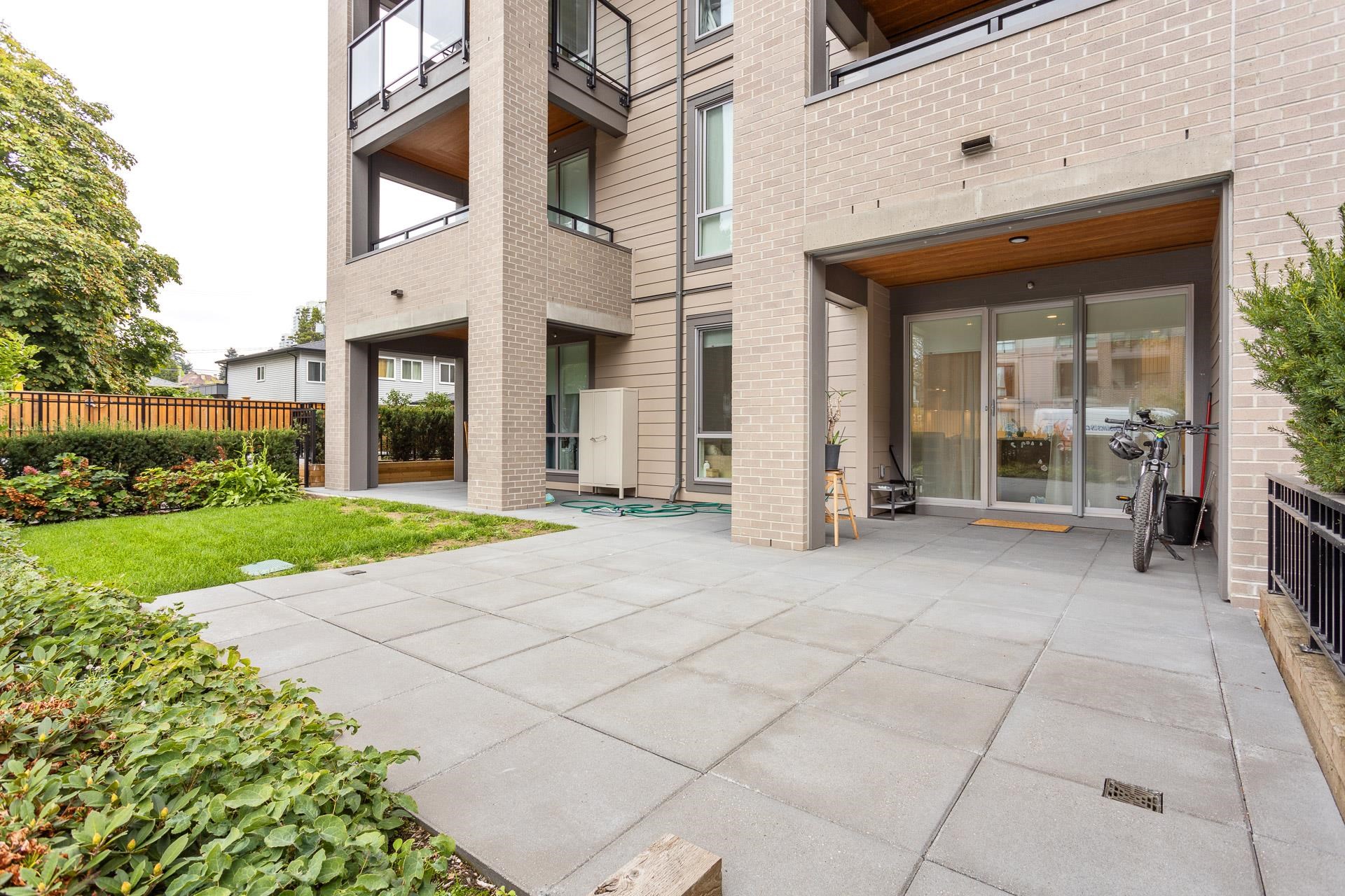 119 7588 16TH STREET, R3090969, BC,