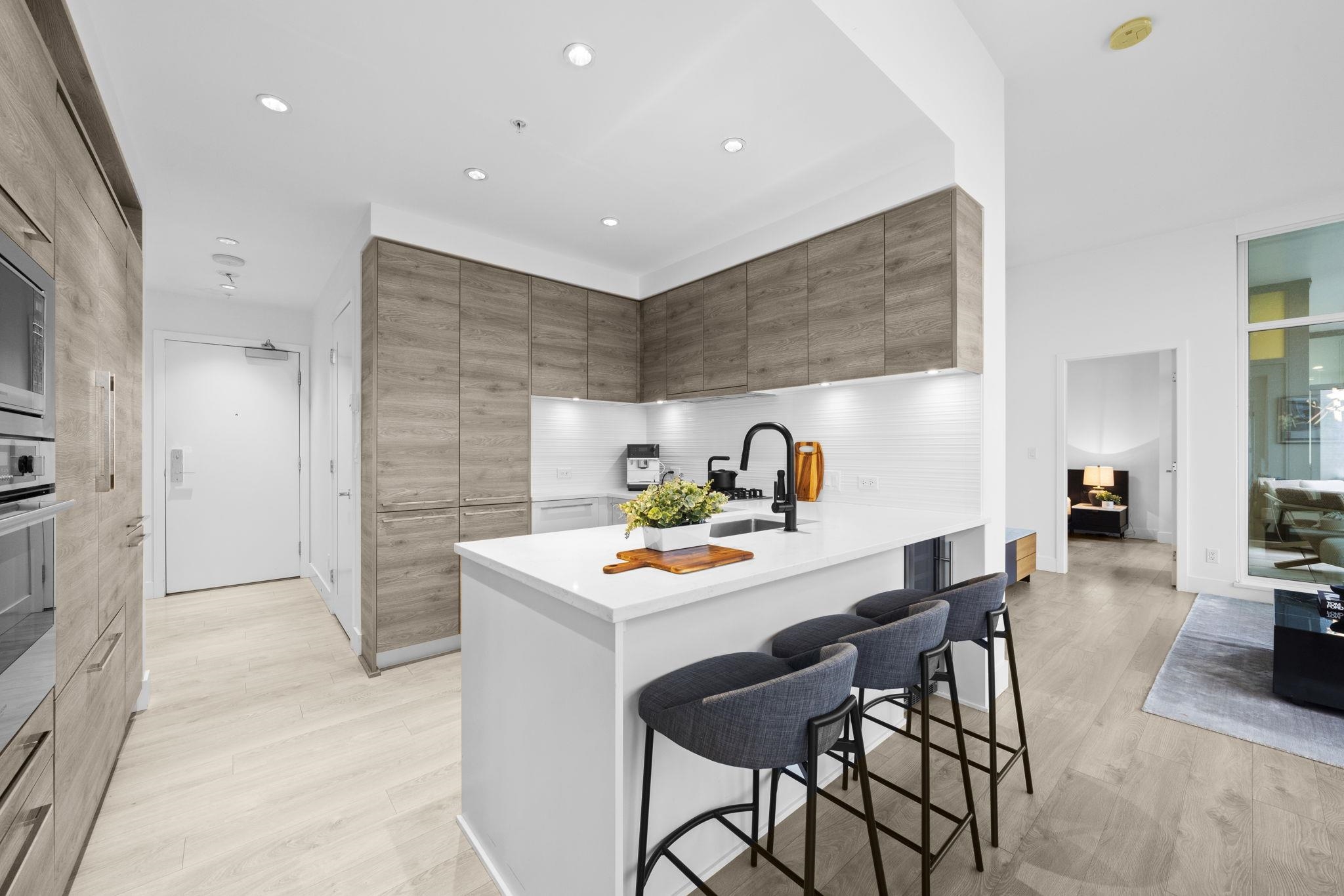 2901 7303 NOBLE LANE, R3091278, BC,