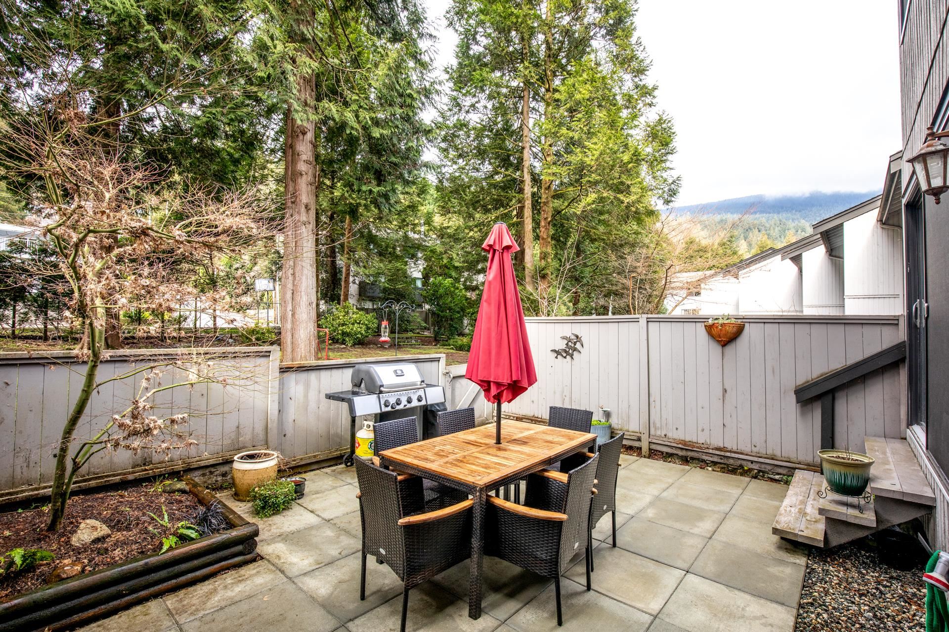 2060 DEEP COVE CRESCENT, North Vancouver BC V7G 1T2, R3091286, BC,
