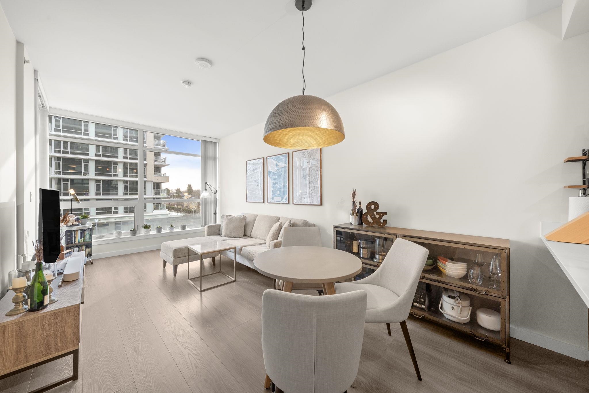 302 3333 SEXSMITH ROAD, R3091307, BC,