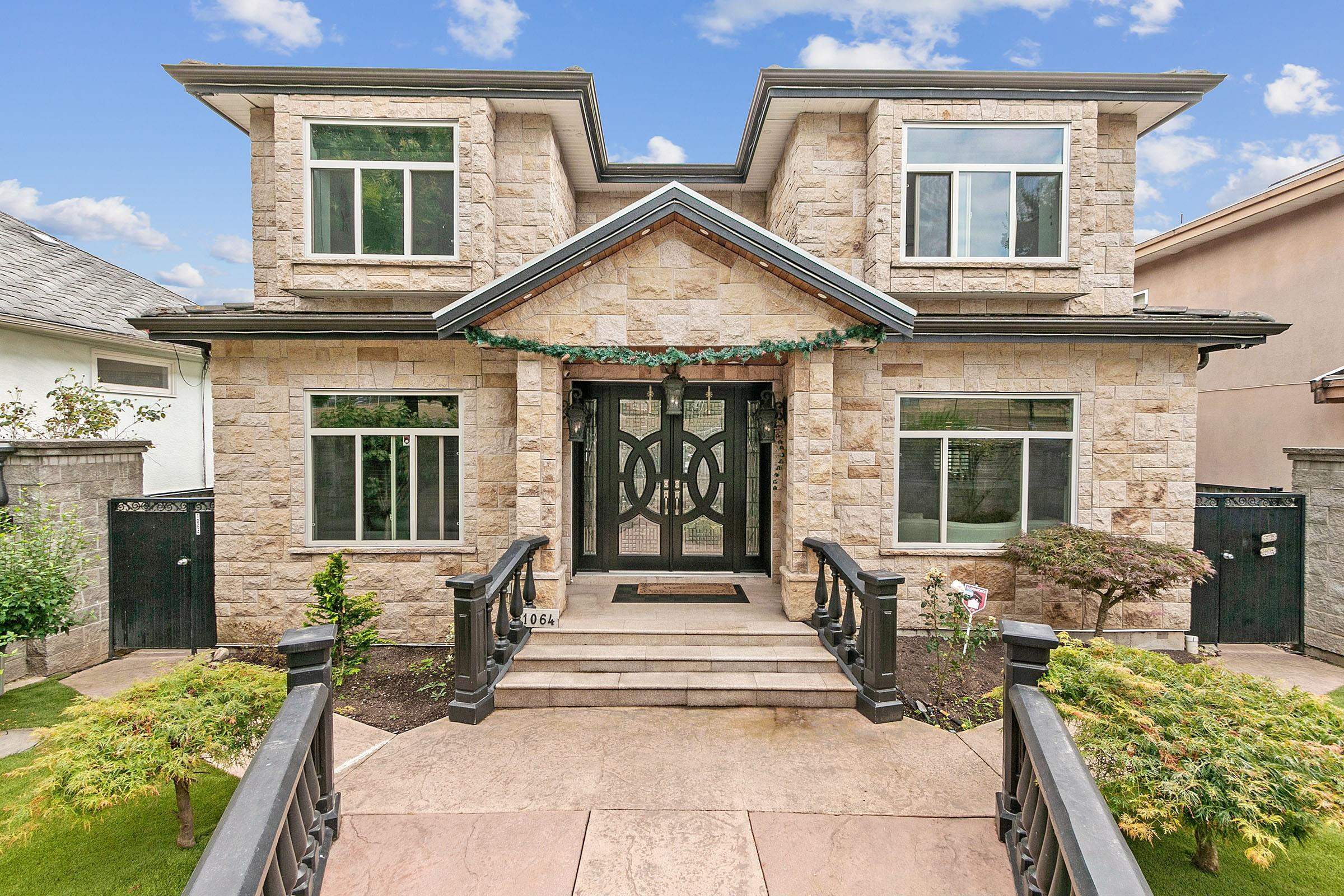 1060 E 61ST AVENUE, Vancouver BC V5X 2C4, R3091487, BC,