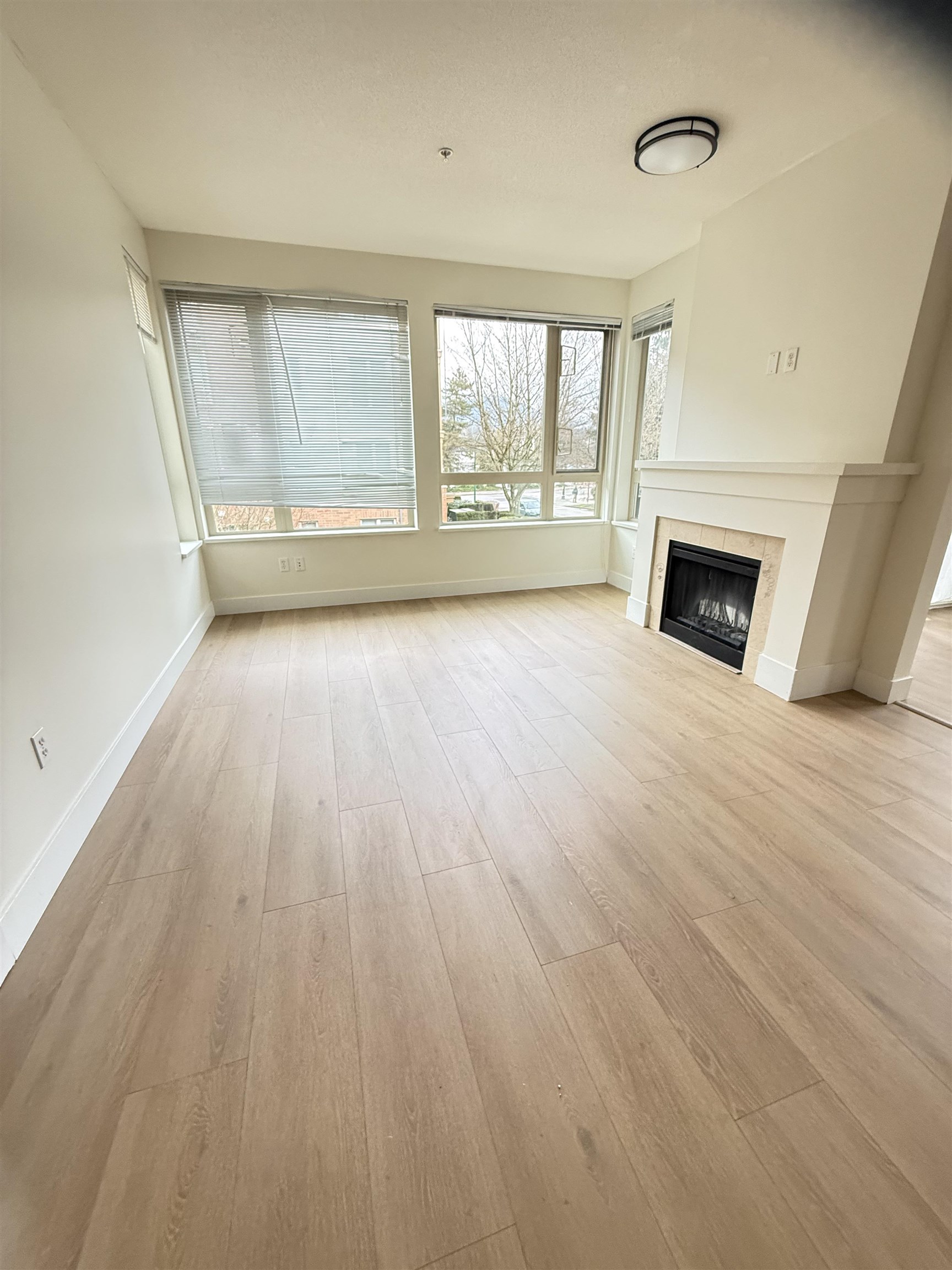 2602 WHITELEY COURT, North Vancouver BC V7J 2R6, R3091794, BC,