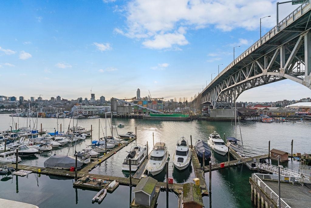 505 628 KINGHORNE MEWS, R3092058, BC,