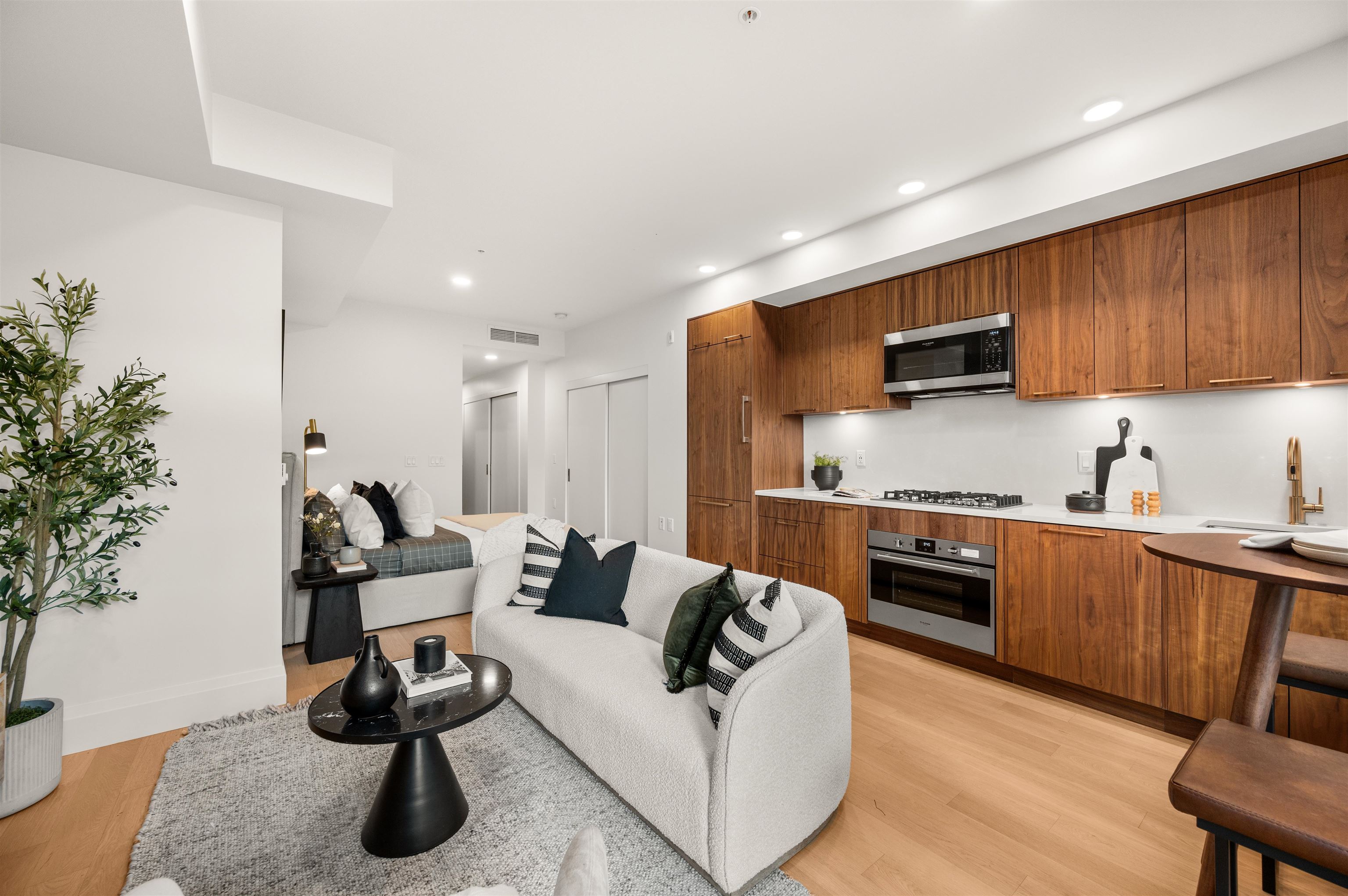 106 2550 GARDEN DRIVE, R3092174, BC,