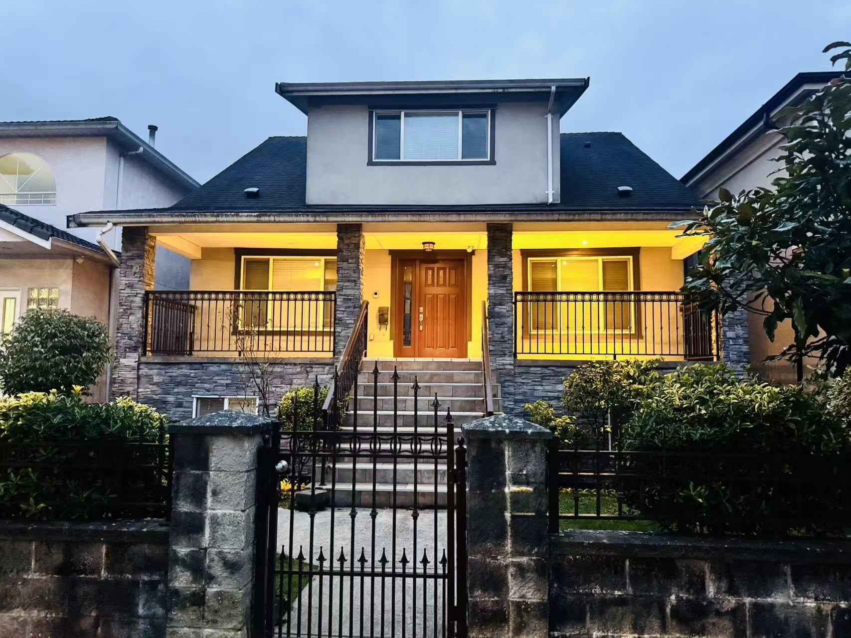 1500 66TH WEST STREET, Vancouver BC V6P 2R9, R3092210, BC,