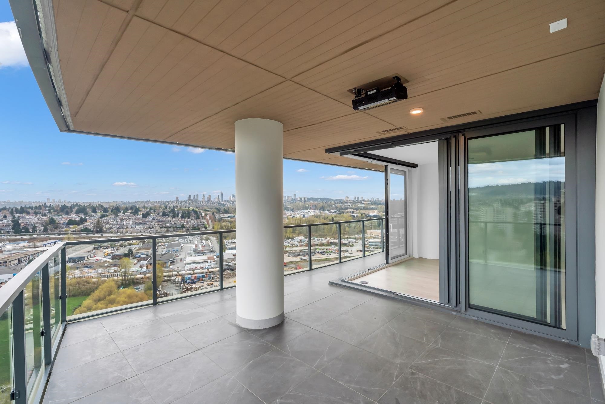 18xx 4890 LOUGHEED HIGHWAY, R3092335, BC,