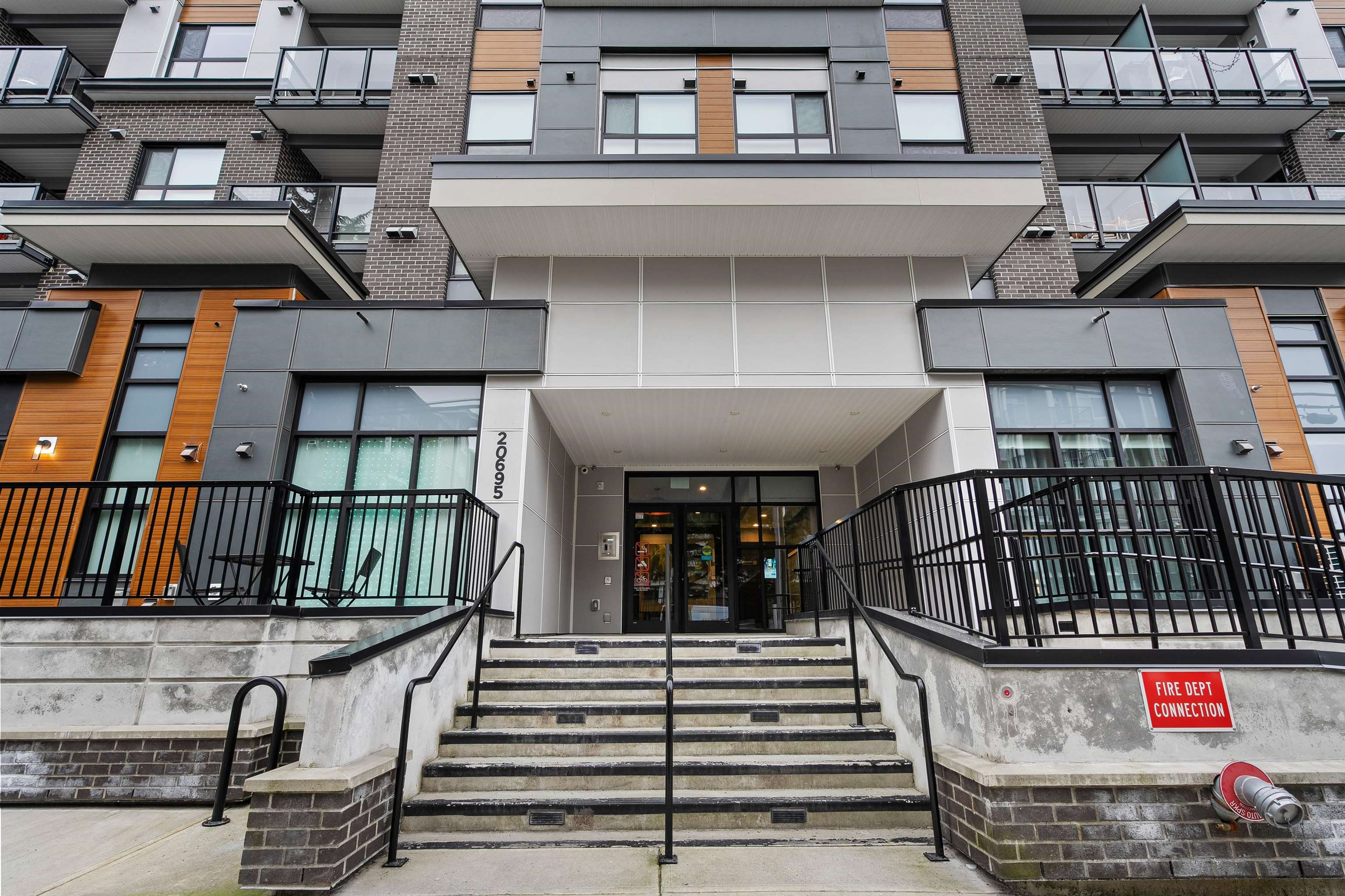 217 20695 EASTLEIGH CRESCENT, R3092420, BC,