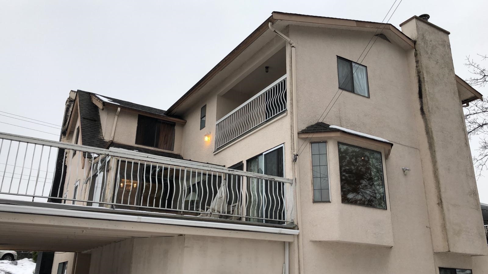 6948 BROADWAY, Burnaby BC V5B 2Z1, R3092482, BC,