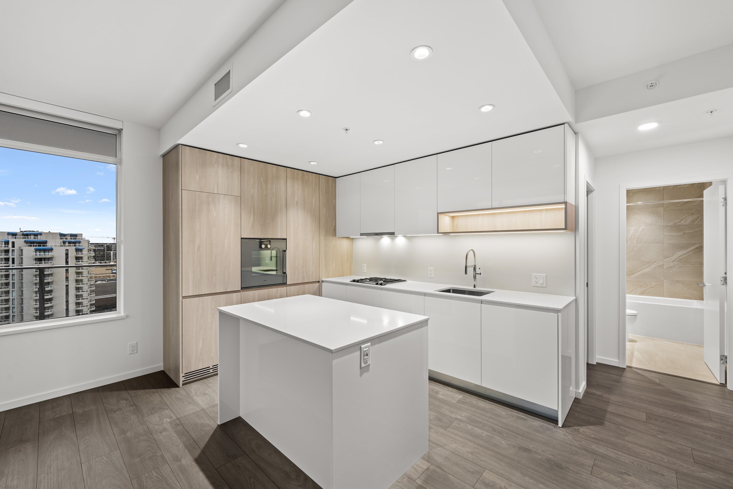 1301 6200 MINORU BOULEVARD, R3092588, BC,