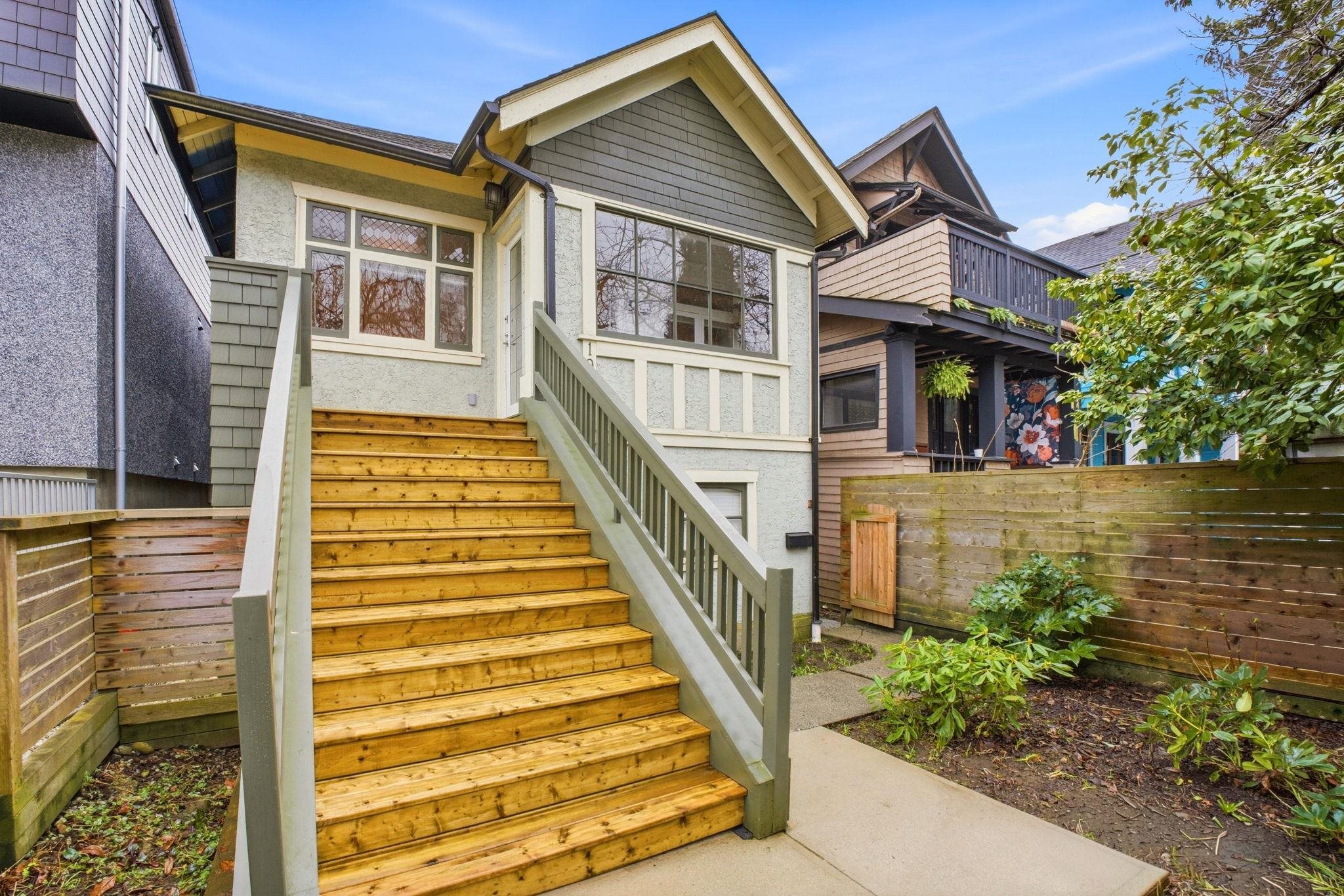 1944 CHARLES STREET, Vancouver BC V5L 2T9, R3092657, BC,