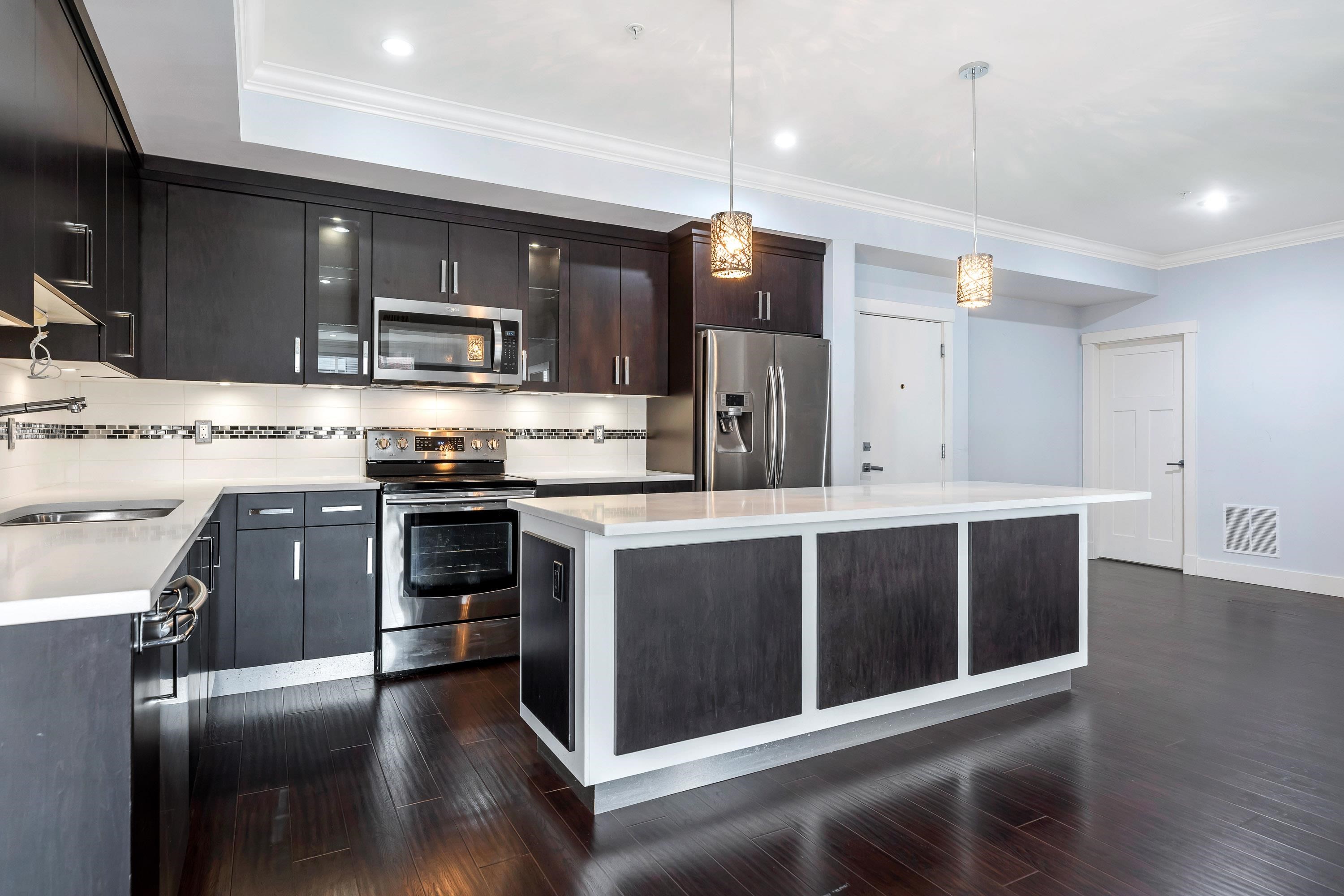 302 14885 60 AVENUE, R3092687, BC,