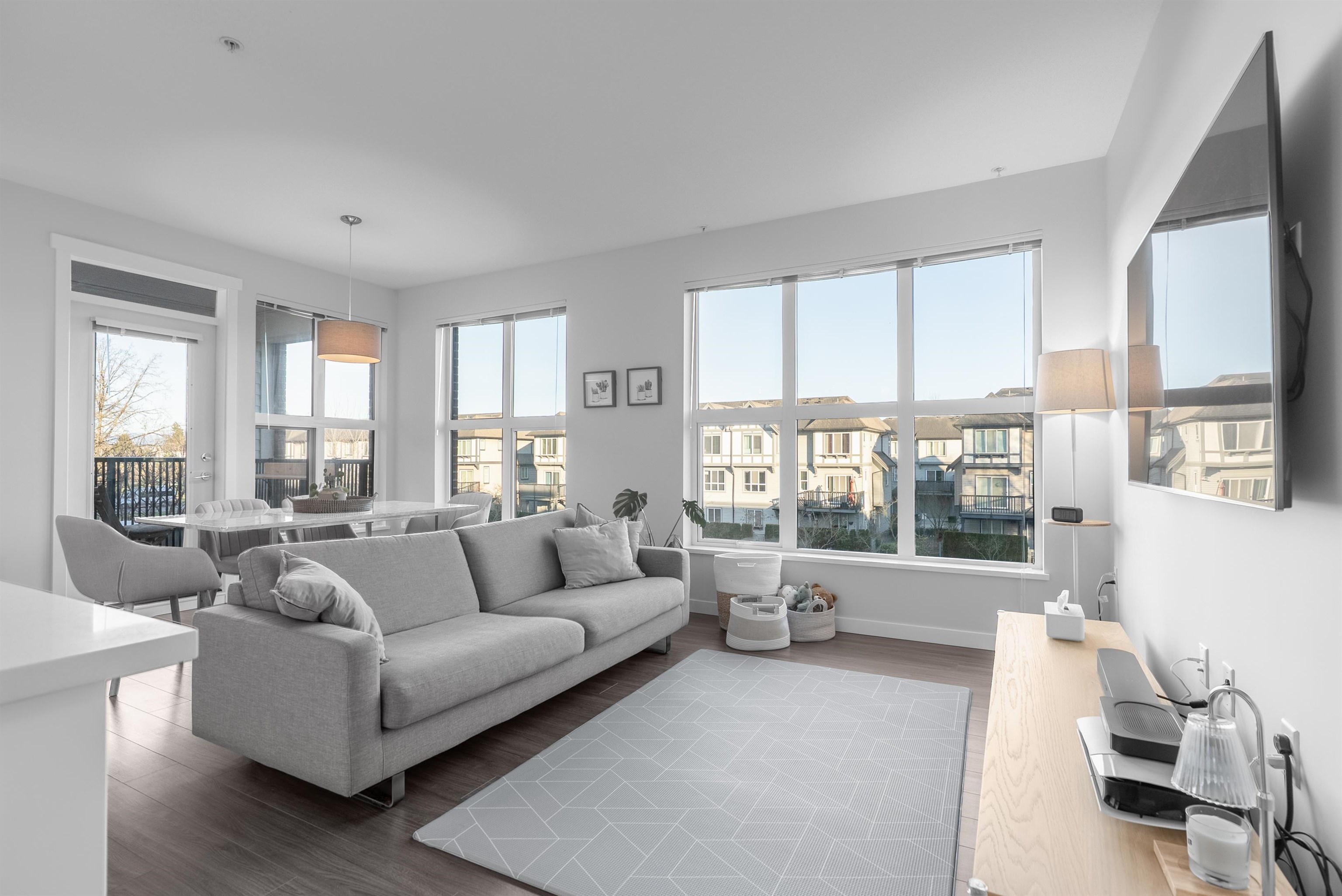 228 9551 ALEXANDRA ROAD, R3092815, BC,