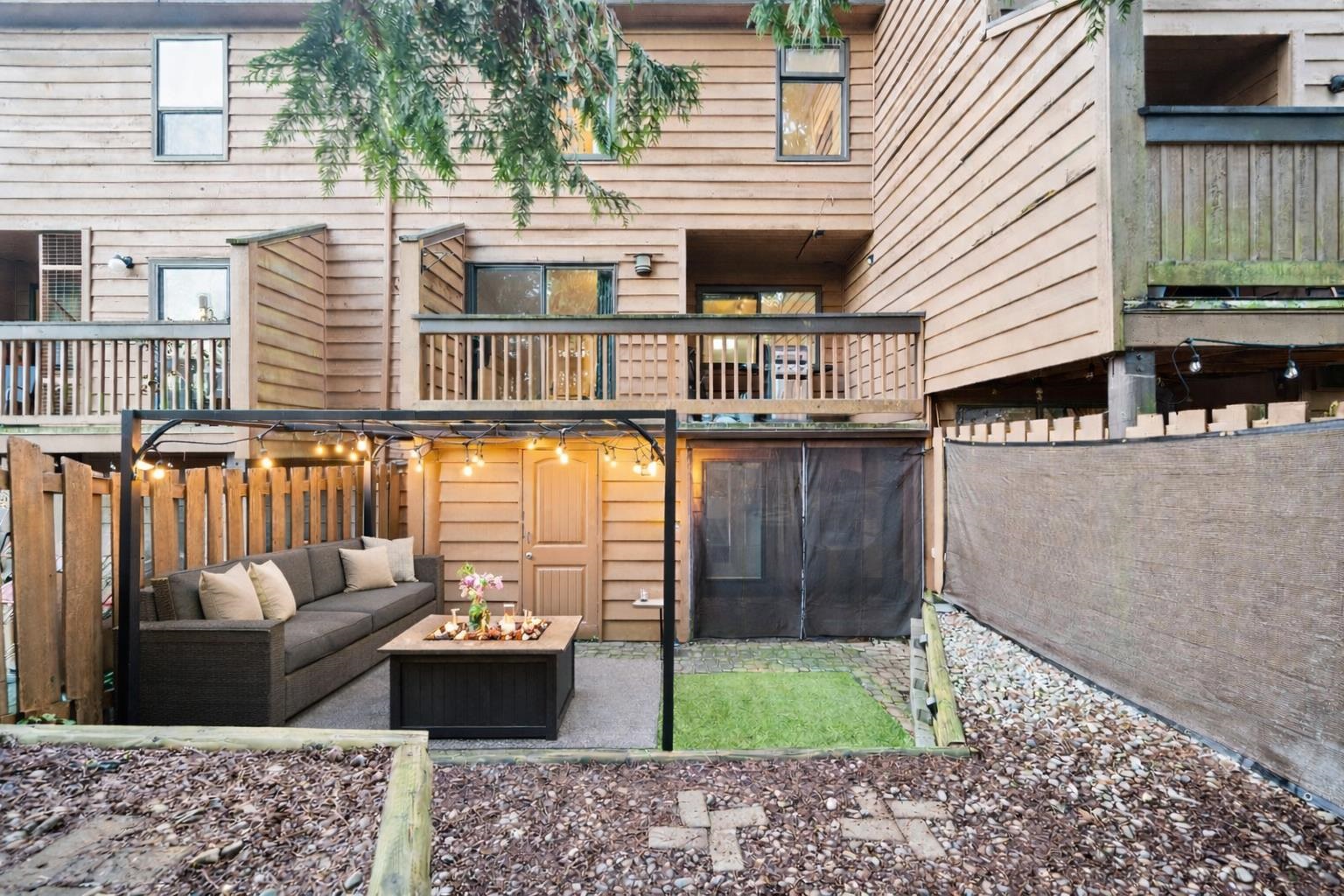 216 CAMBRIDGE WAY, Port Moody BC V3H 3W7, R3092950, BC,