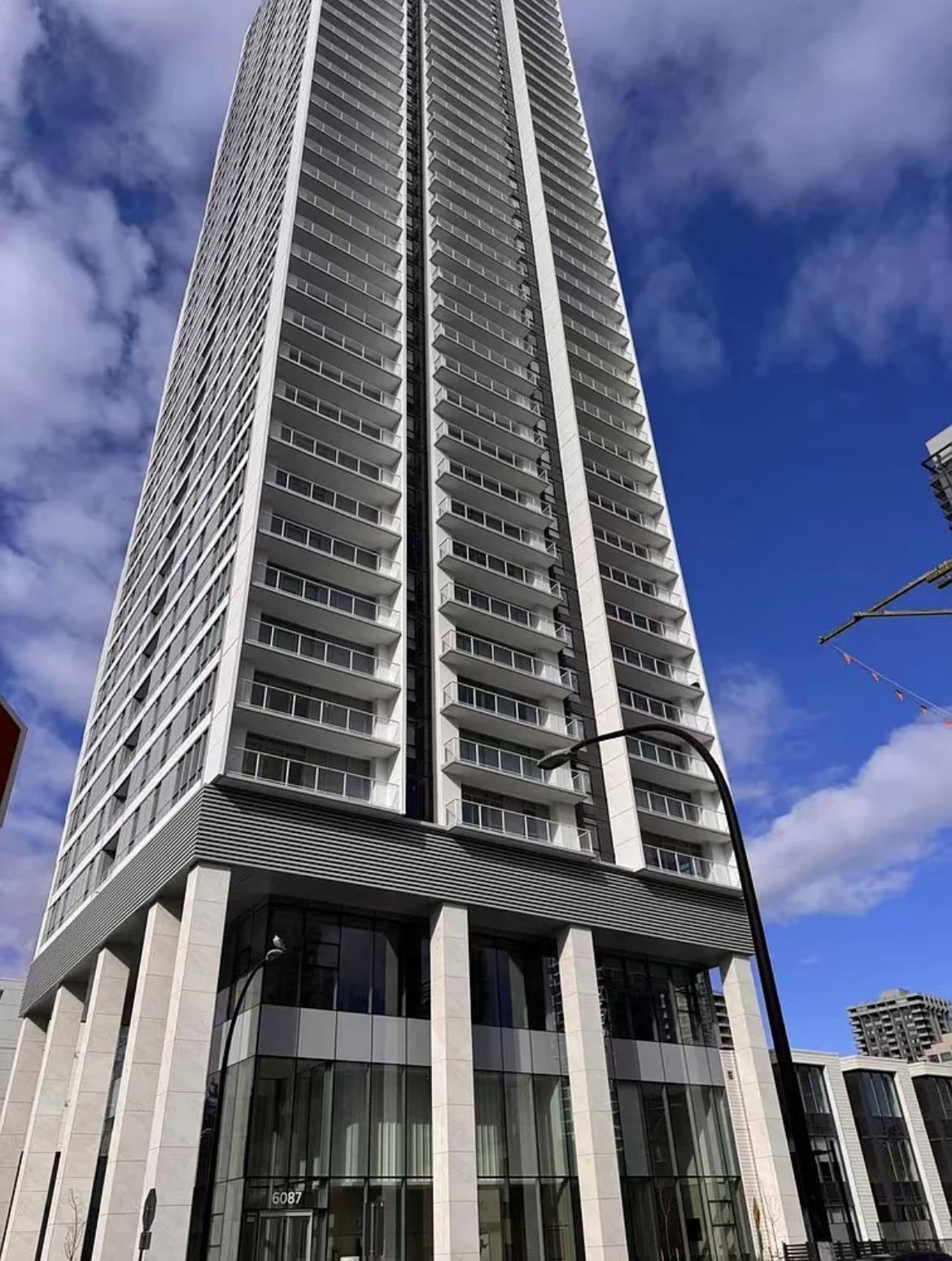 2304-2B2B1Den 6087 WILSON AVE AVENUE, R3092957, BC,