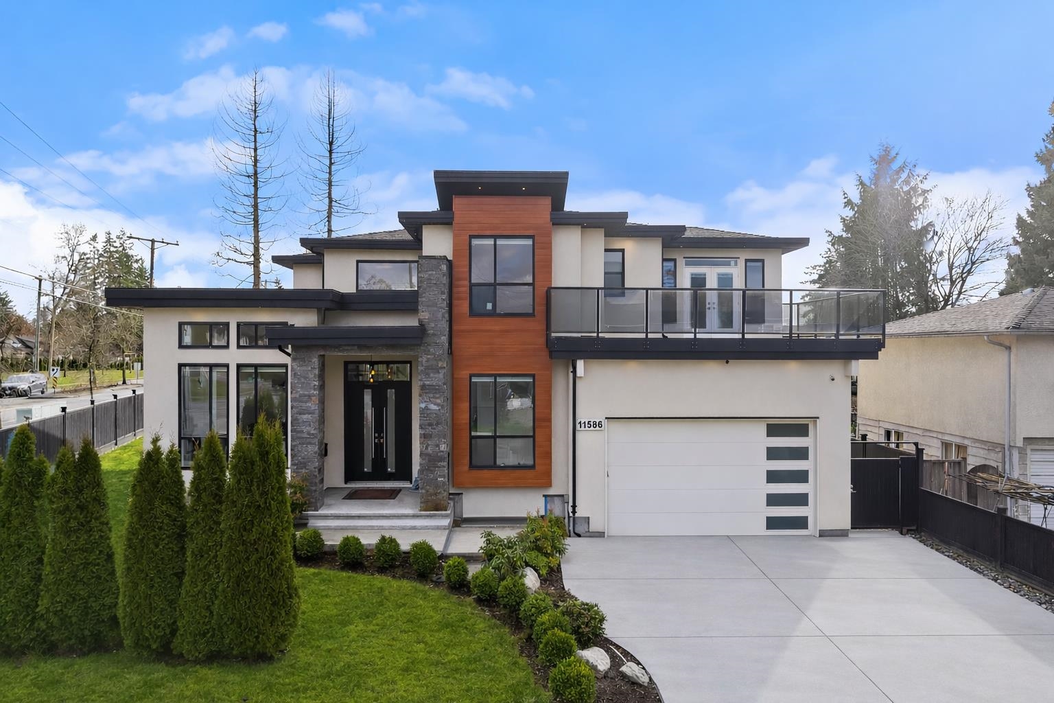 11586 84B AVENUE, Delta BC V4C 2T6, R3093205, BC,