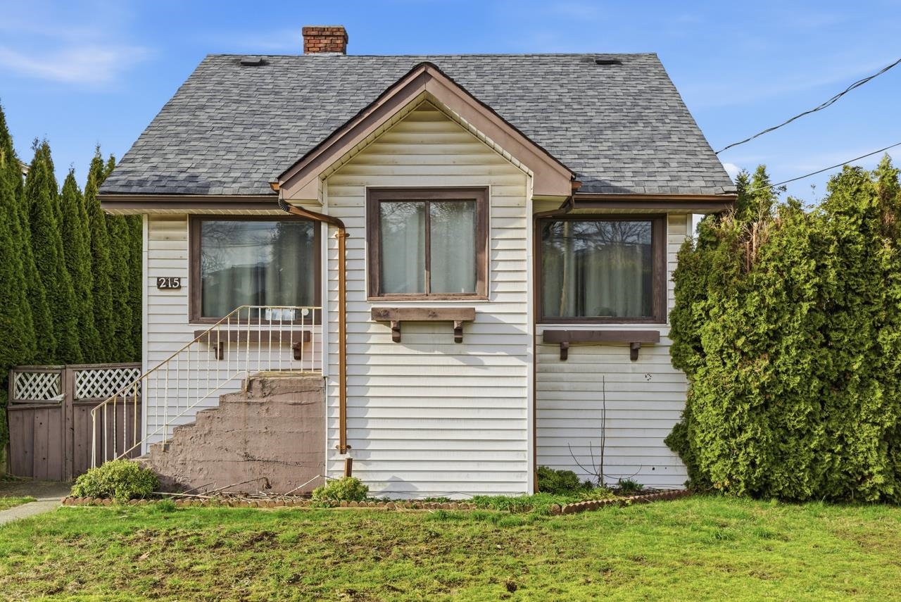 215 EIGHTH AVENUE, New Westminster BC V3L 1Y1, R3093512, BC,