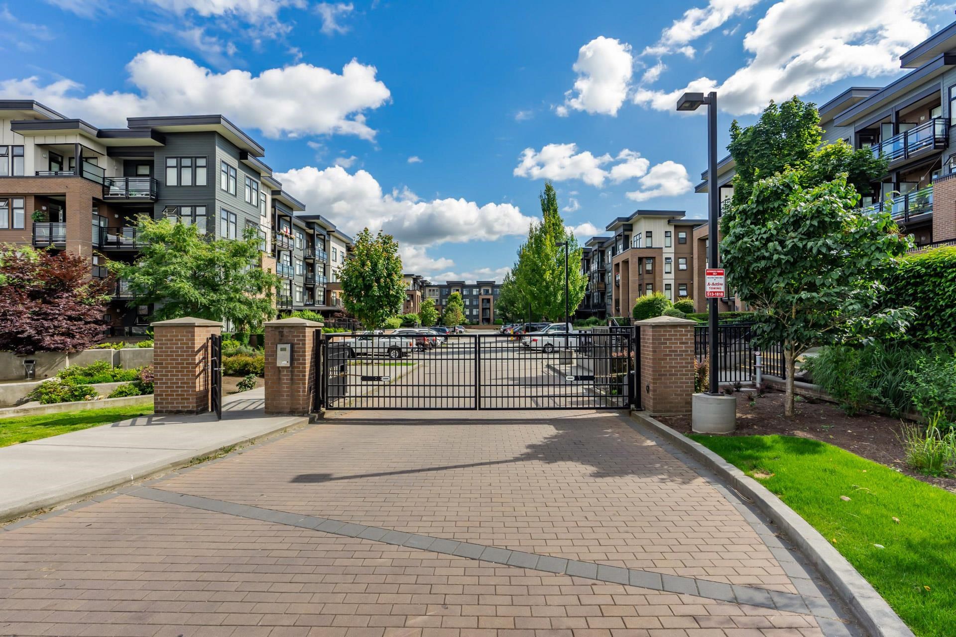 407 20068 FRASER HIGHWAY, R3093529, BC,