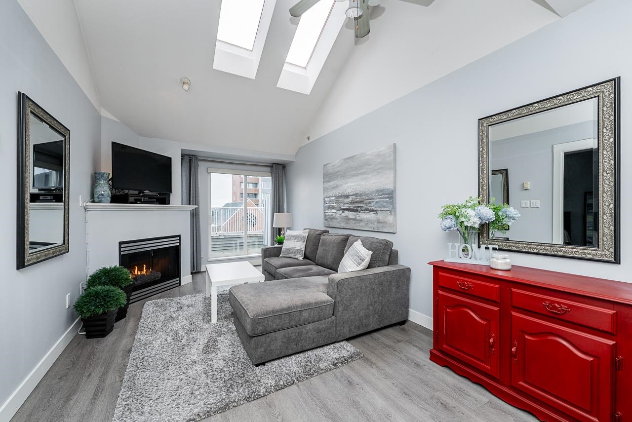 403 3939 HASTINGS STREET, R3093633, BC,