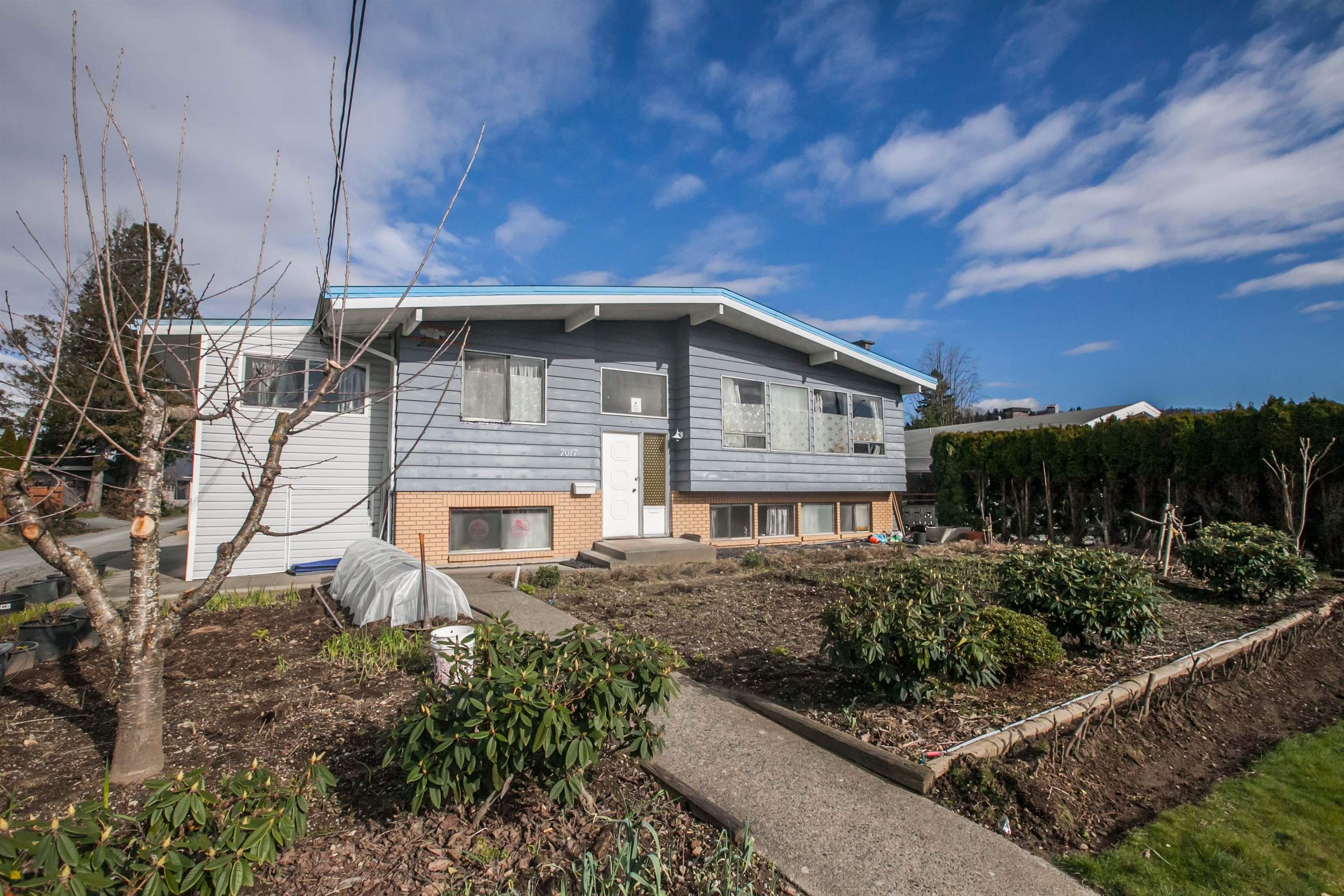 7017 KITCHENER STREET, Burnaby BC V5A 1K8, R3093635, BC,