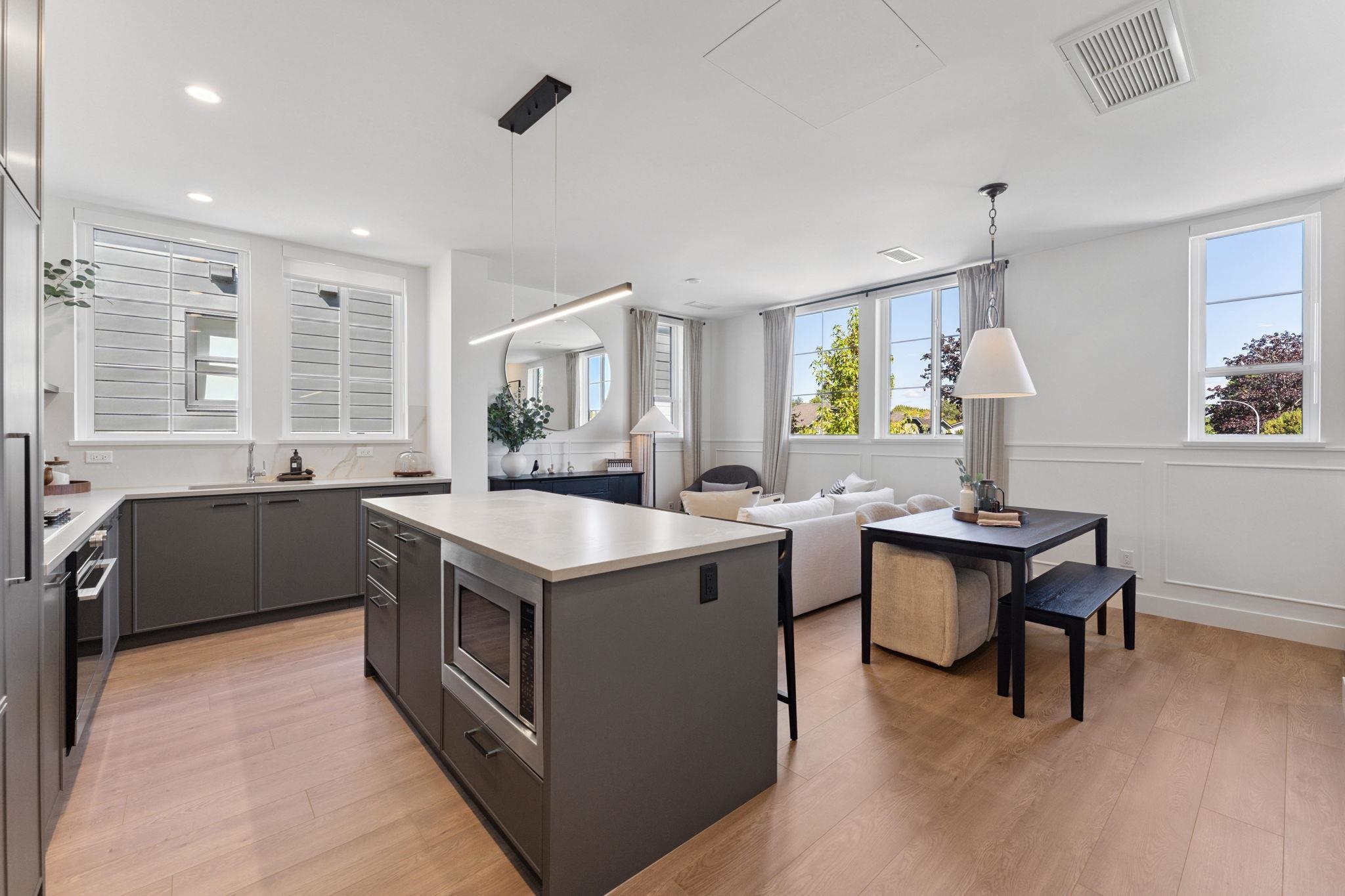 24 10188 NO. 1 ROAD, R3093657, BC,