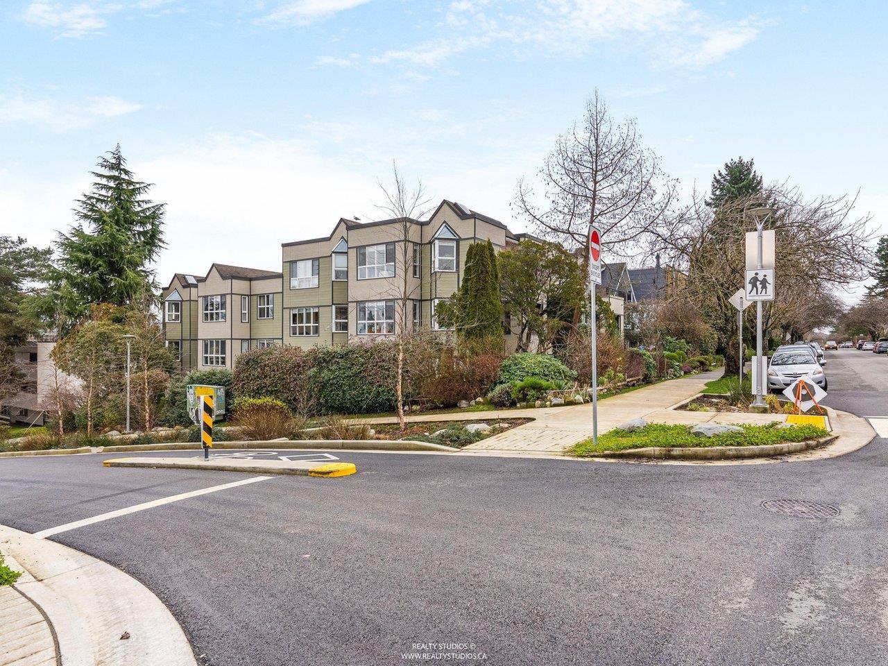 202 507 6TH AVENUE, R3093758, BC,