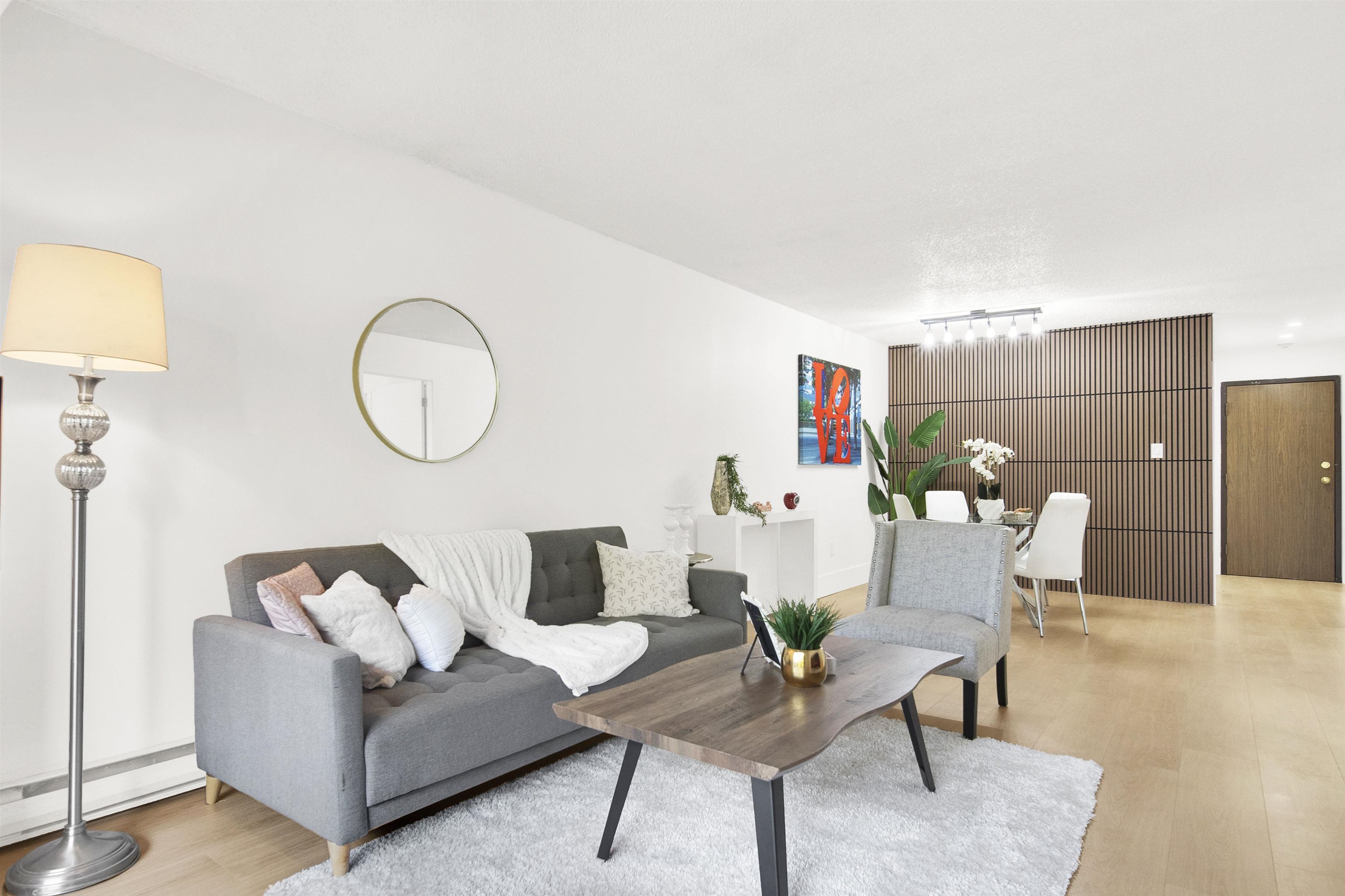 207 37 AGNES STREET, R3093787, BC,