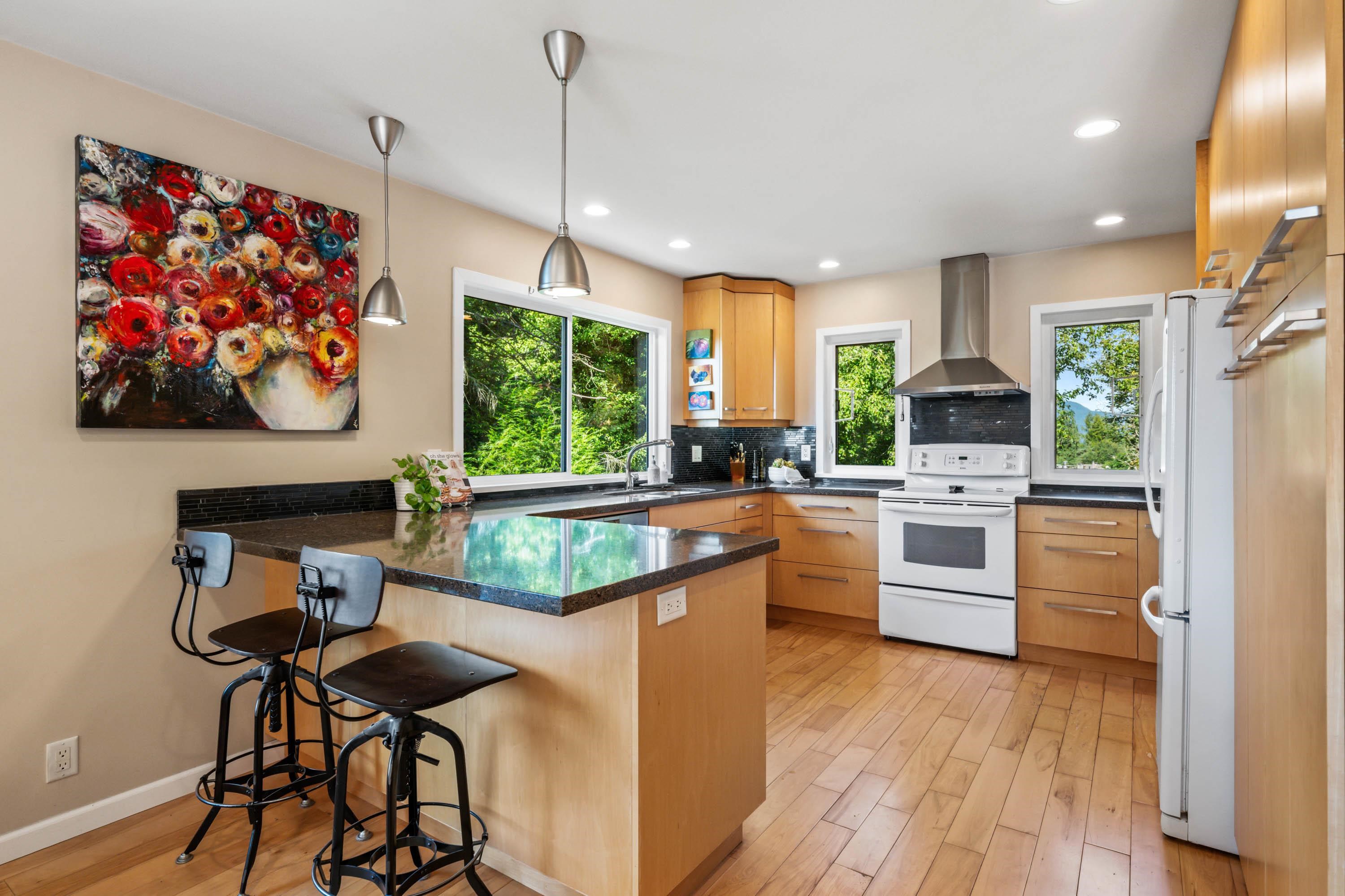 935 STARDALE AVENUE, Coquitlam BC V3J 4W1, R3093884, BC,