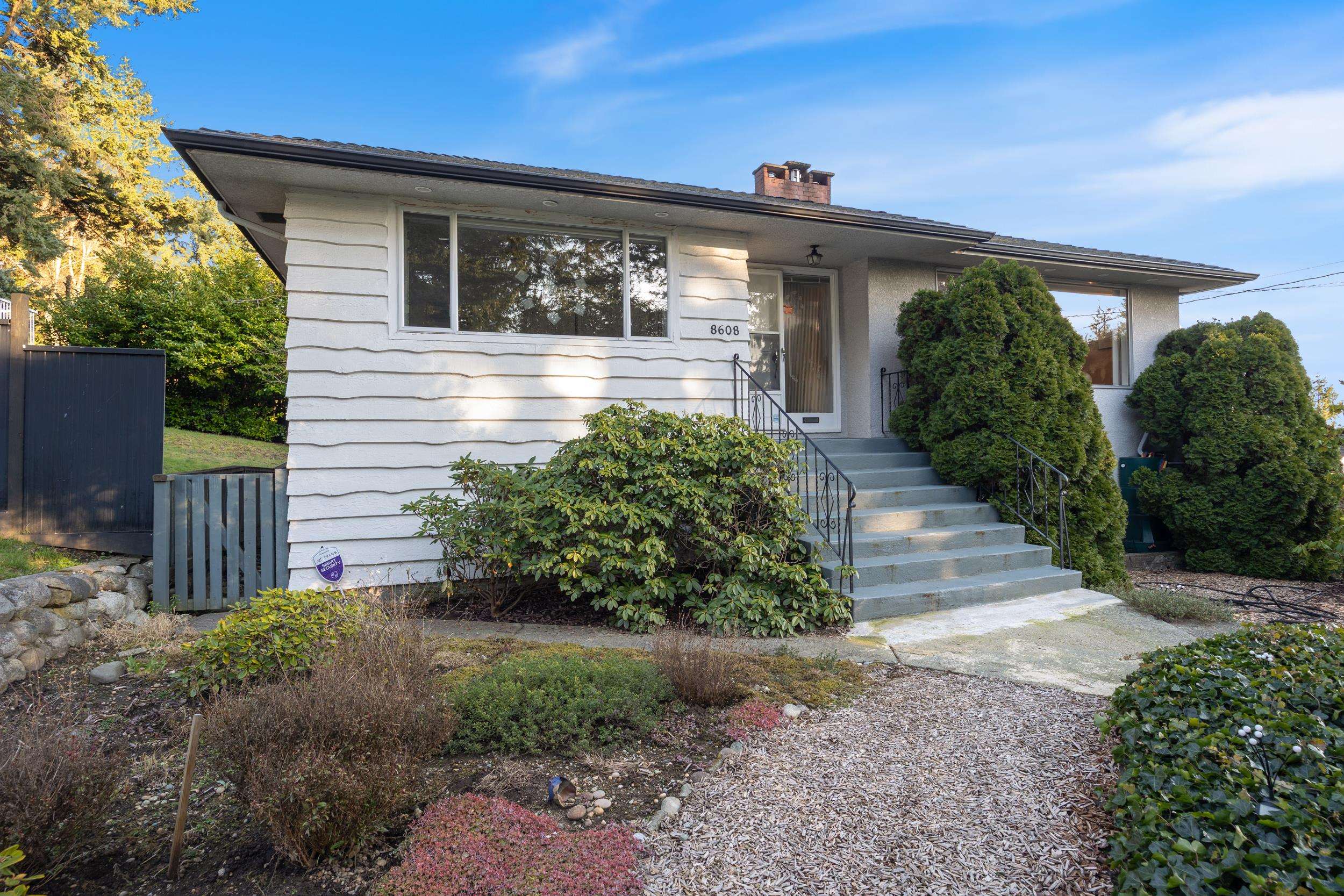 8608 BULLER AVENUE, Burnaby BC V5J 4V3, R3093885, BC,