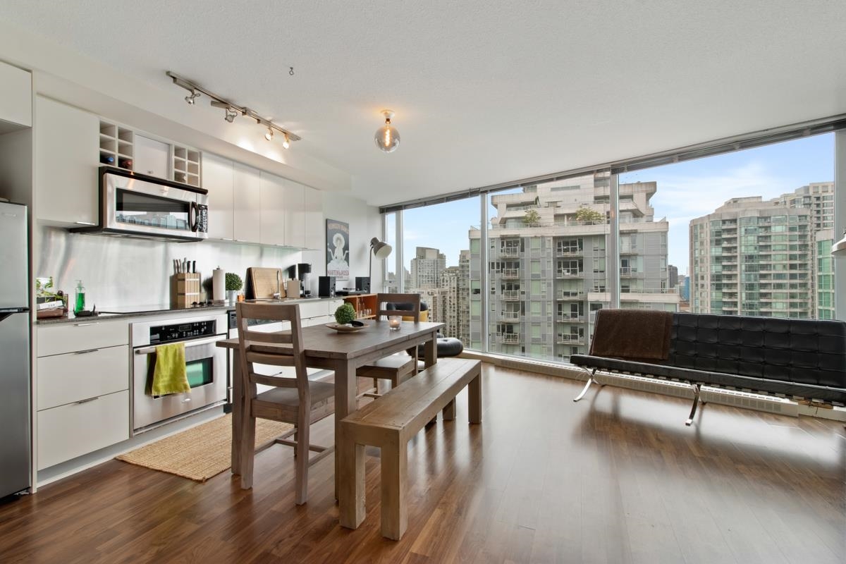 2209 233 ROBSON STREET, R3093987, BC,