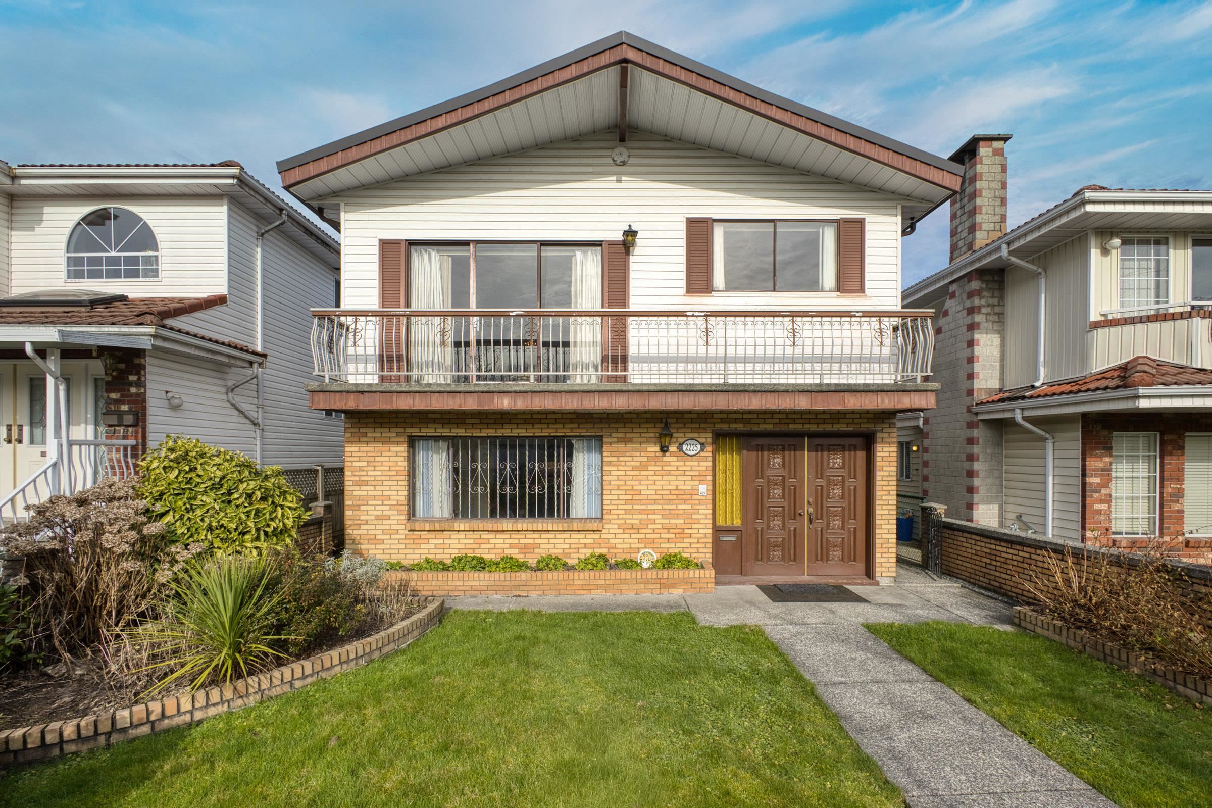 2225 E 35TH AVENUE, Vancouver BC V5P 1C1, R3094000, BC,