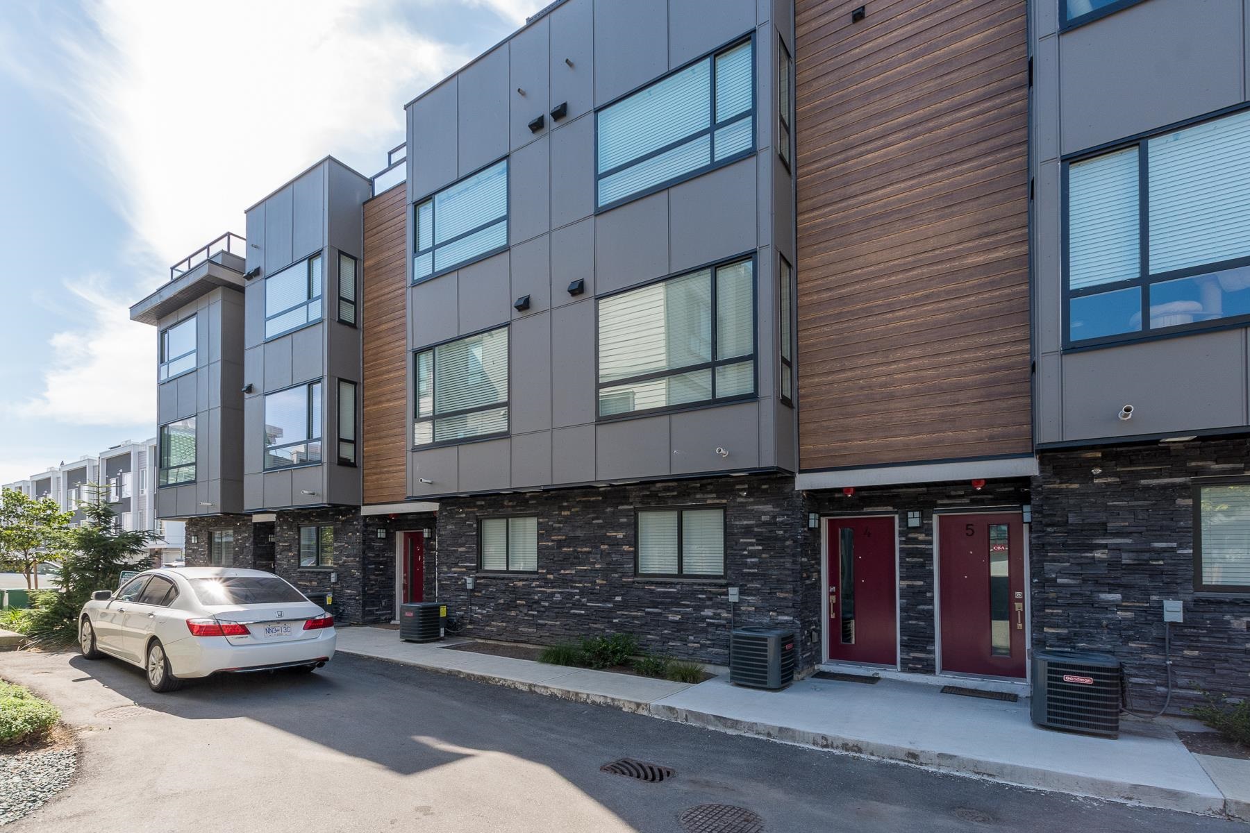 11 19631 55 A AVENUE, R3094102, BC,