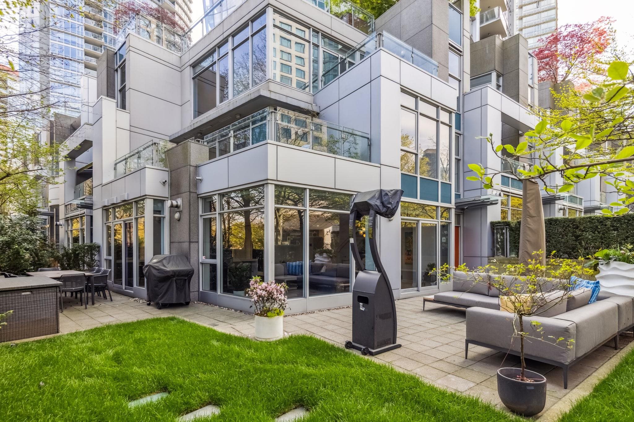 TH22 1281 CORDOVA STREET, R3094264, BC,