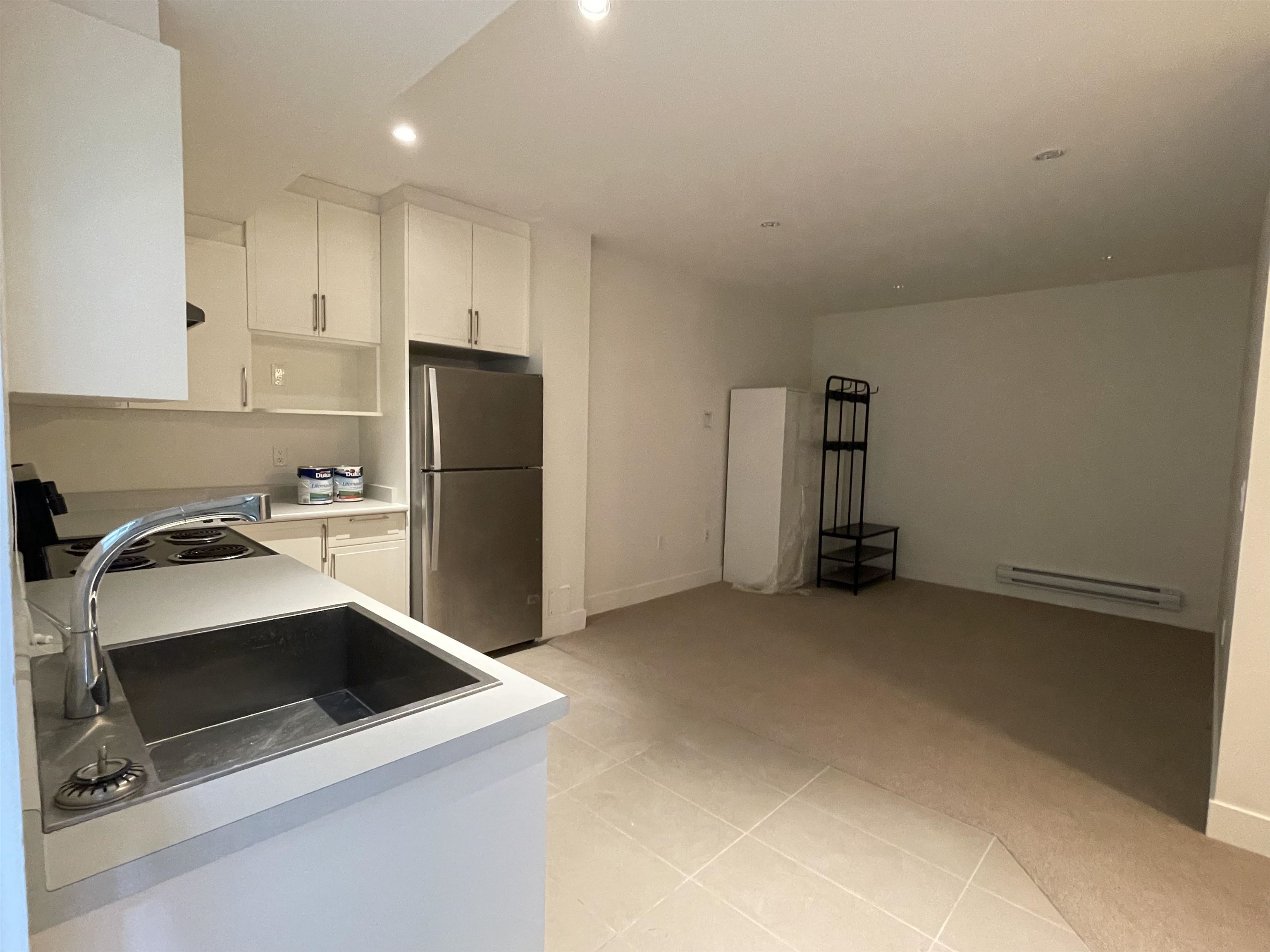 MLS® listing #R3094410 for sale located at 16500 21A AVENUE, Surrey BC V3Z 0V7