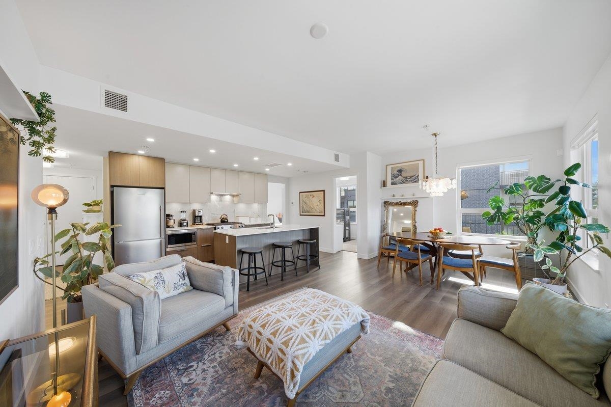 303 645 COMO LAKE AVENUE, R3094497, BC,