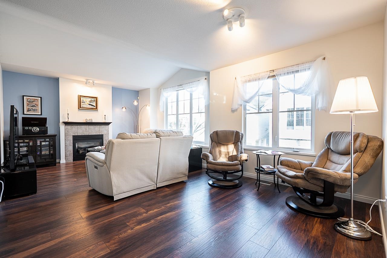 328 3000 RIVERBEND DRIVE, R3094694, BC,