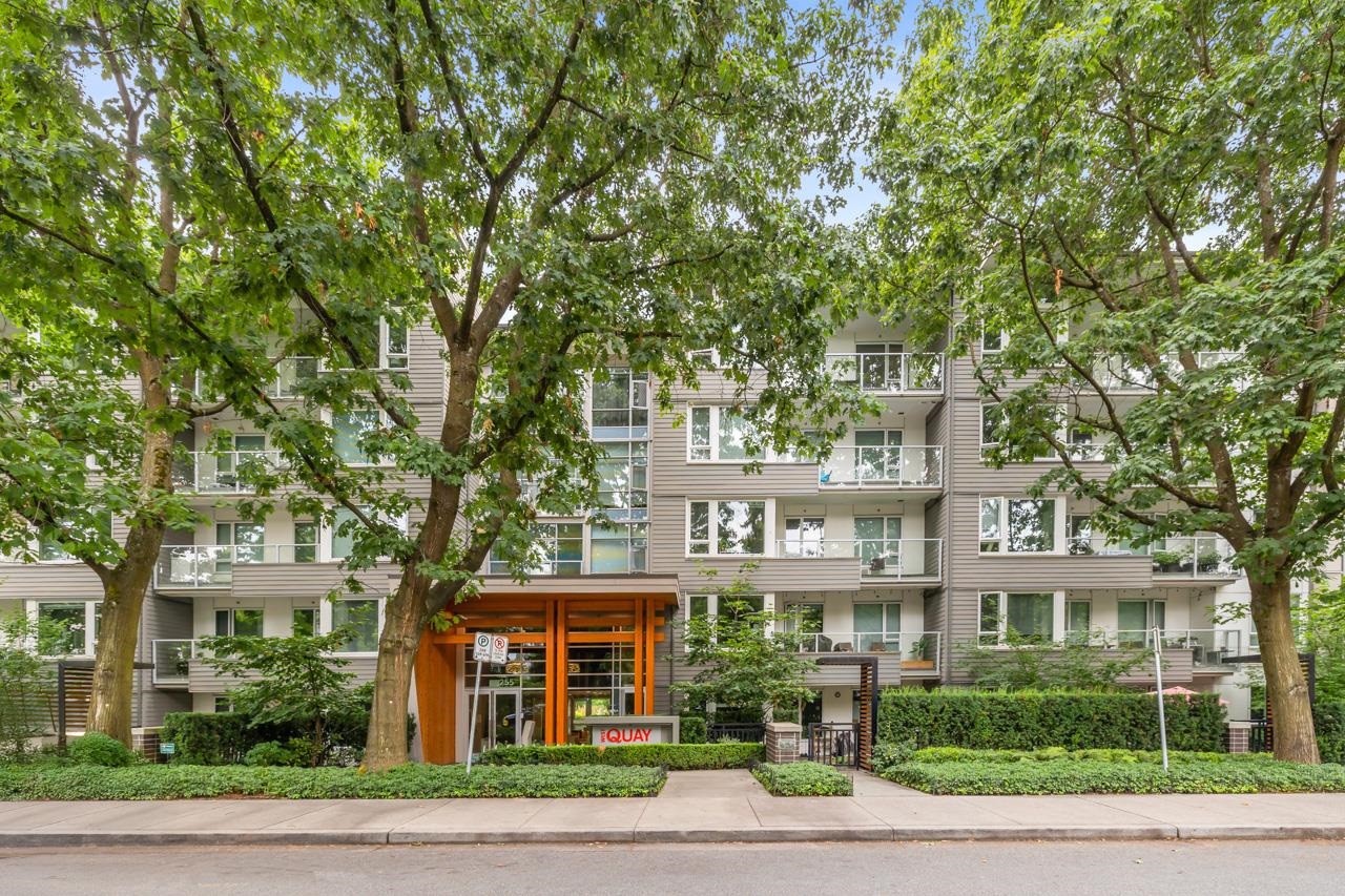 118 255 1ST STREET, R3094713, BC,