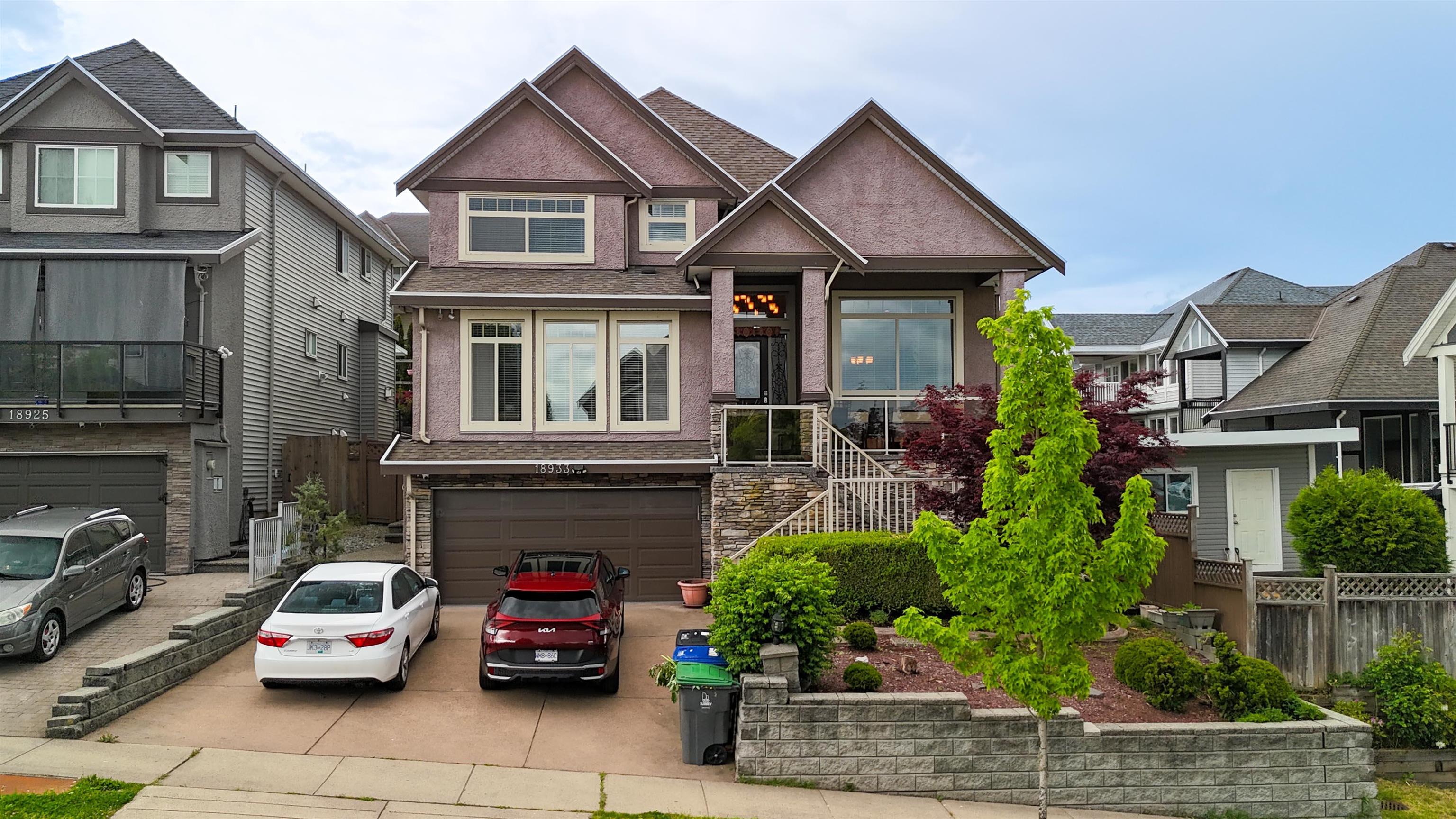 18933 55 AVENUE, Surrey BC V3S 6W7, R3094768, BC,
