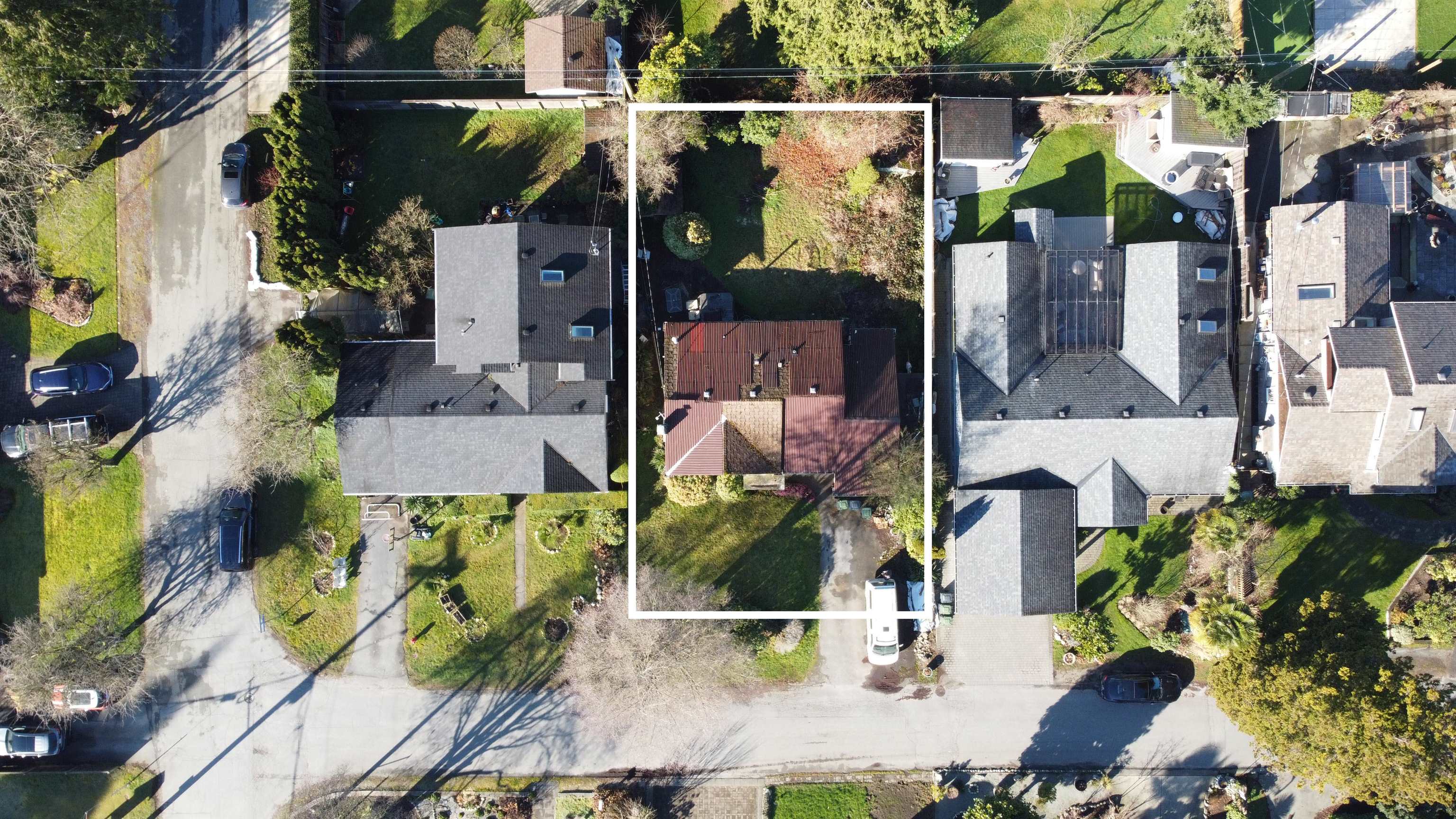 1319 COTTONWOOD CRESCENT, North Vancouver BC V7P 1L1, R3094780, BC,