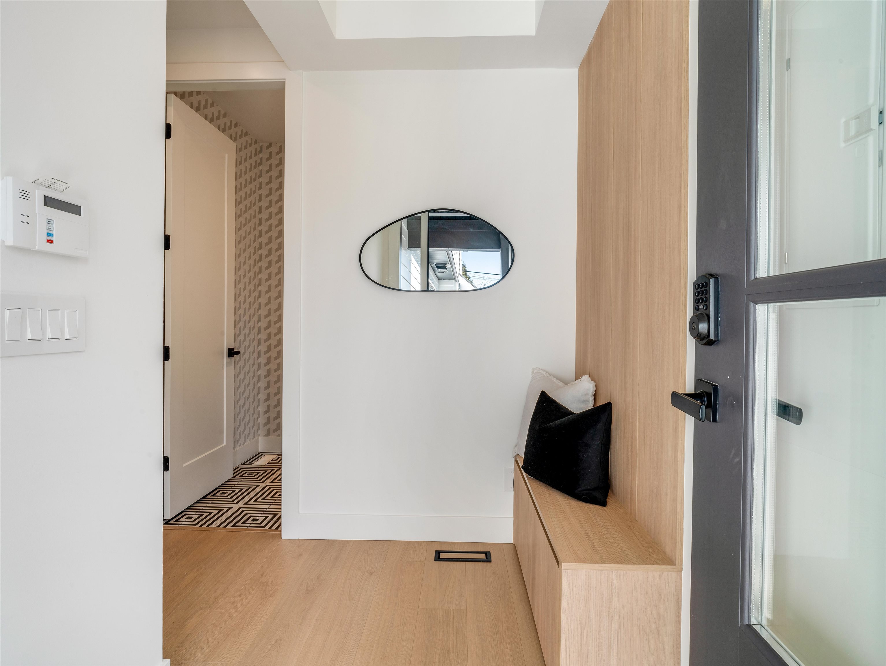 104 359 LAVAL STREET, R3094906, BC,