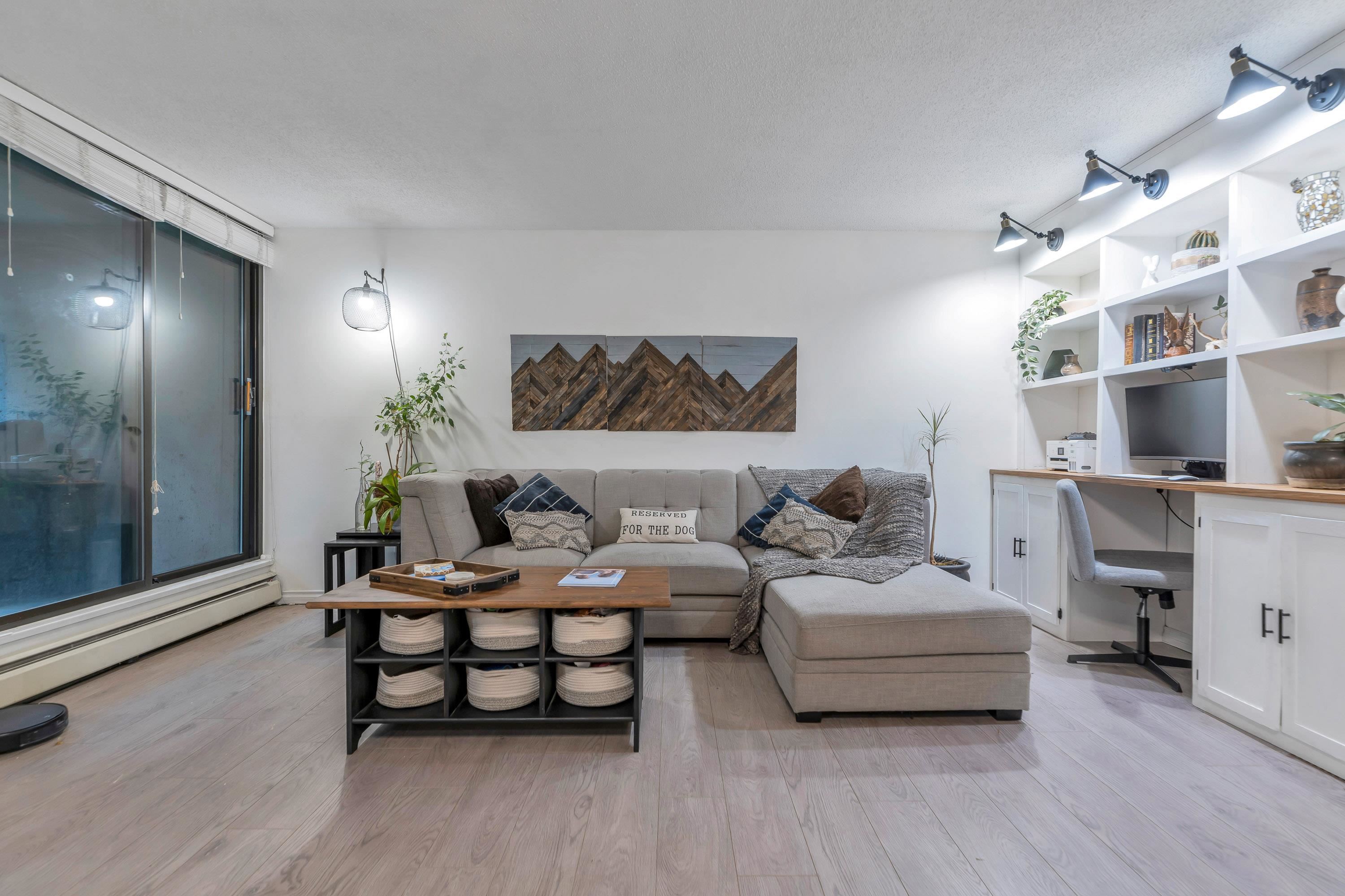 501 3771 BARTLETT COURT, R3094981, BC,