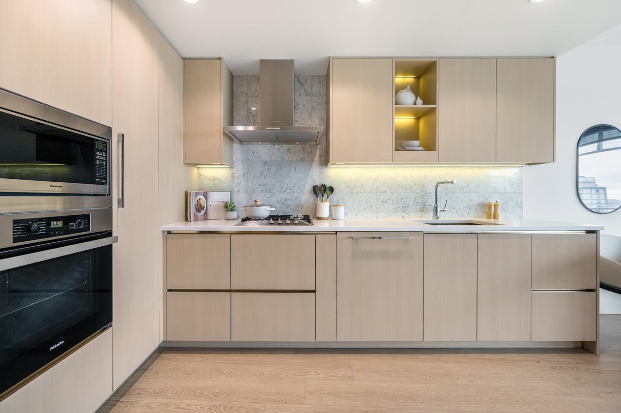 1909 89 NELSON STREET, R3095186, BC,