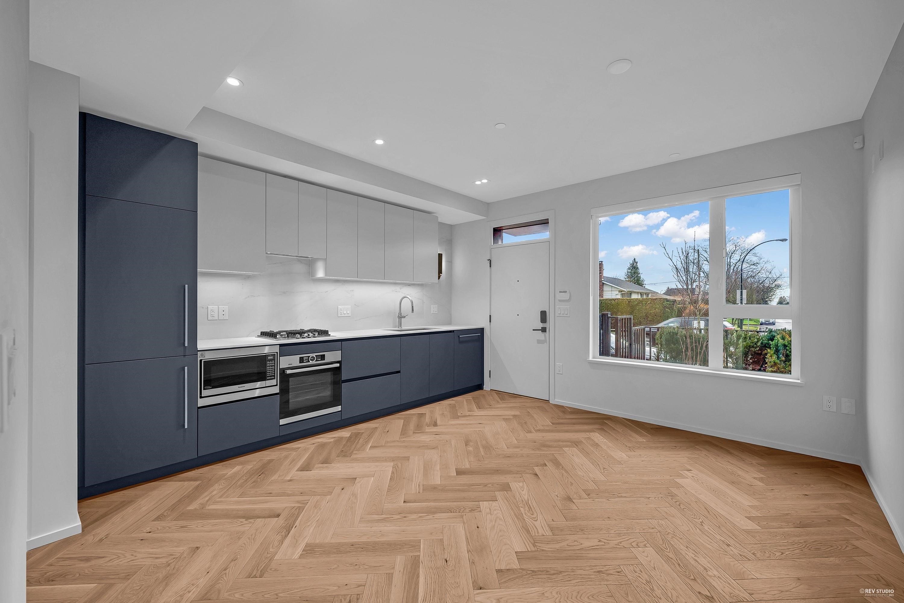 1xx 775 49TH AVENUE, R3095286, BC,