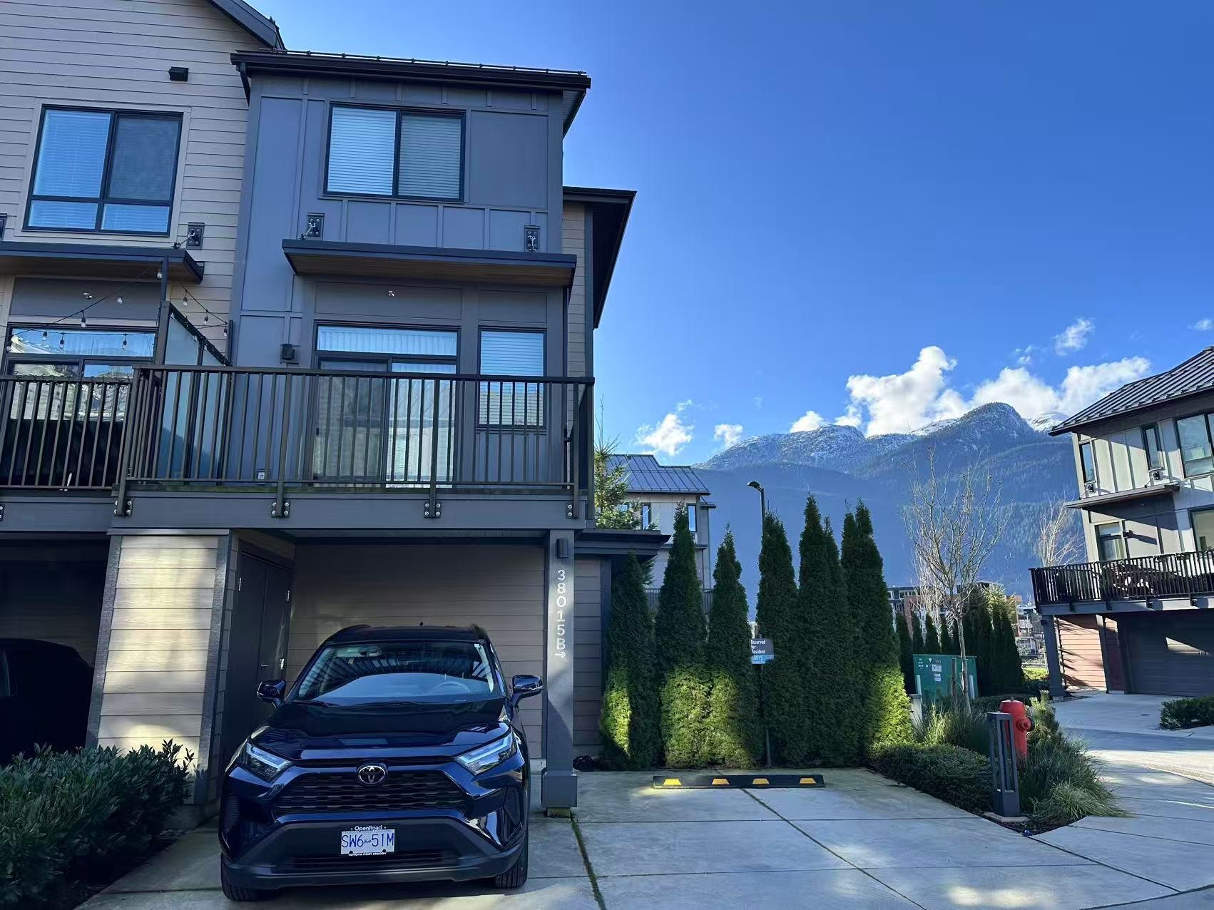 MLS® listing #R3095352 for sale located at 38015 FAIRWATER PLACE, Squamish BC V8B 2A1