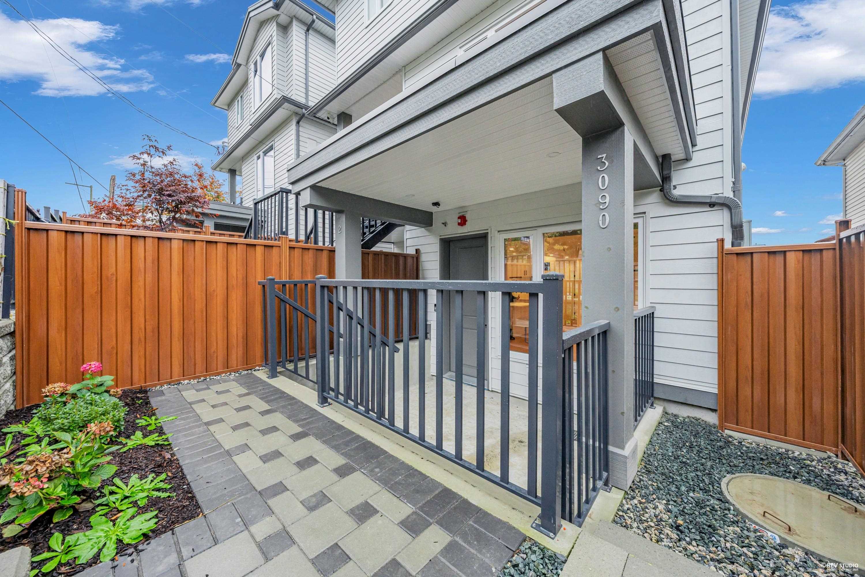 2 3090 VANNESS AVENUE, R3095369, BC,