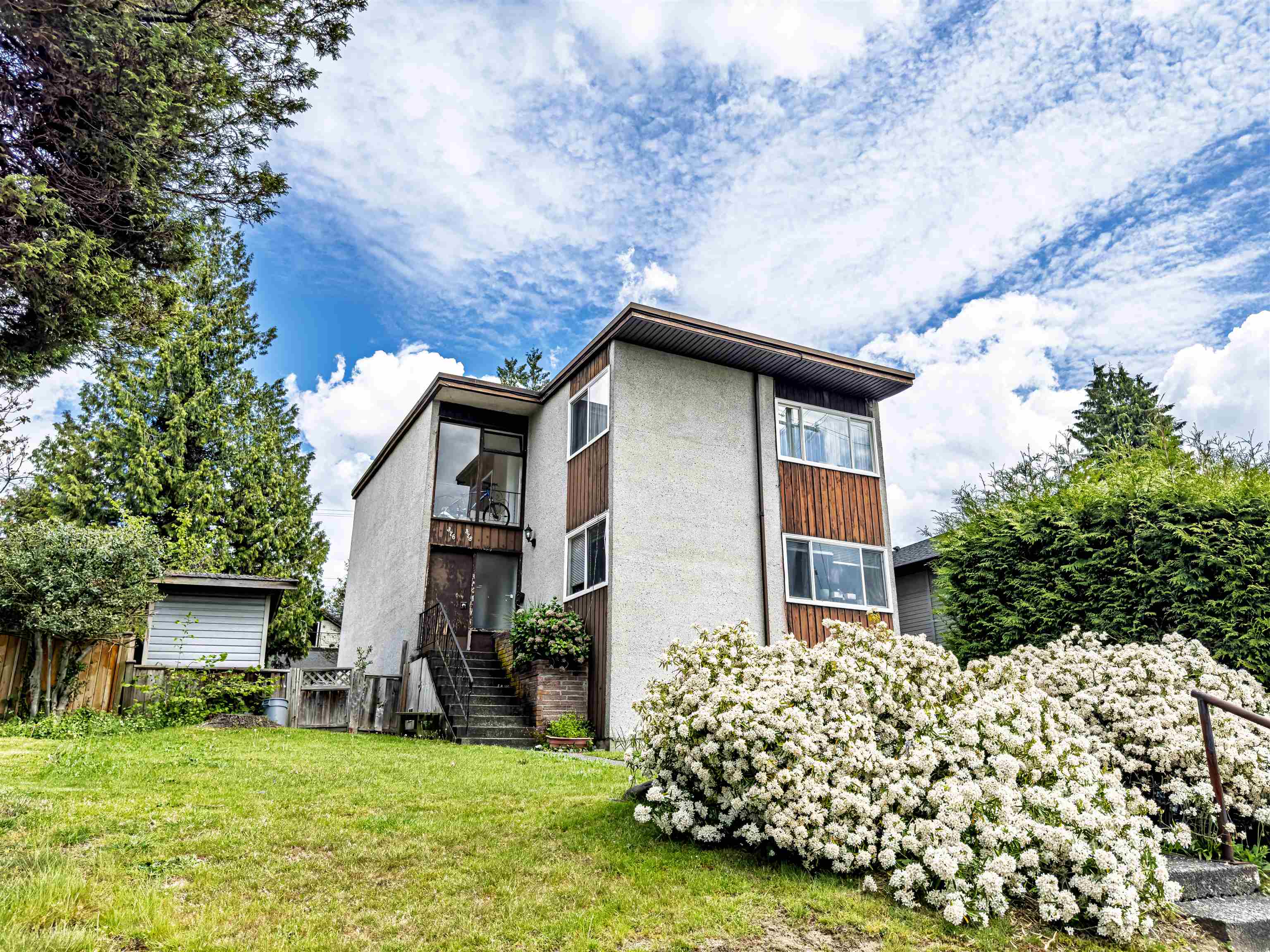 376 E 4TH STREET, North Vancouver BC V7L 1J2, R3095479, BC,