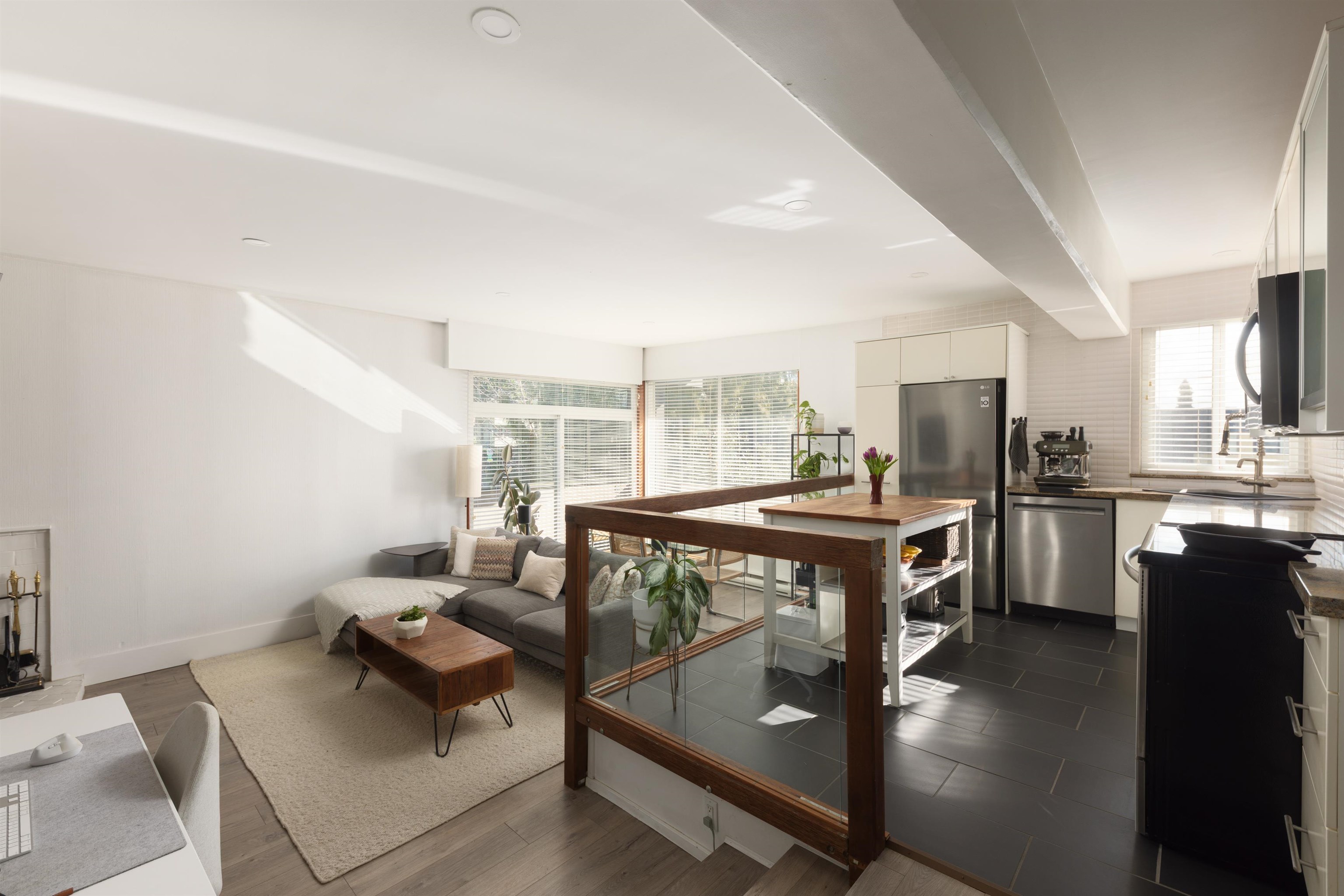 306 341 MAHON AVENUE, R3095587, BC,