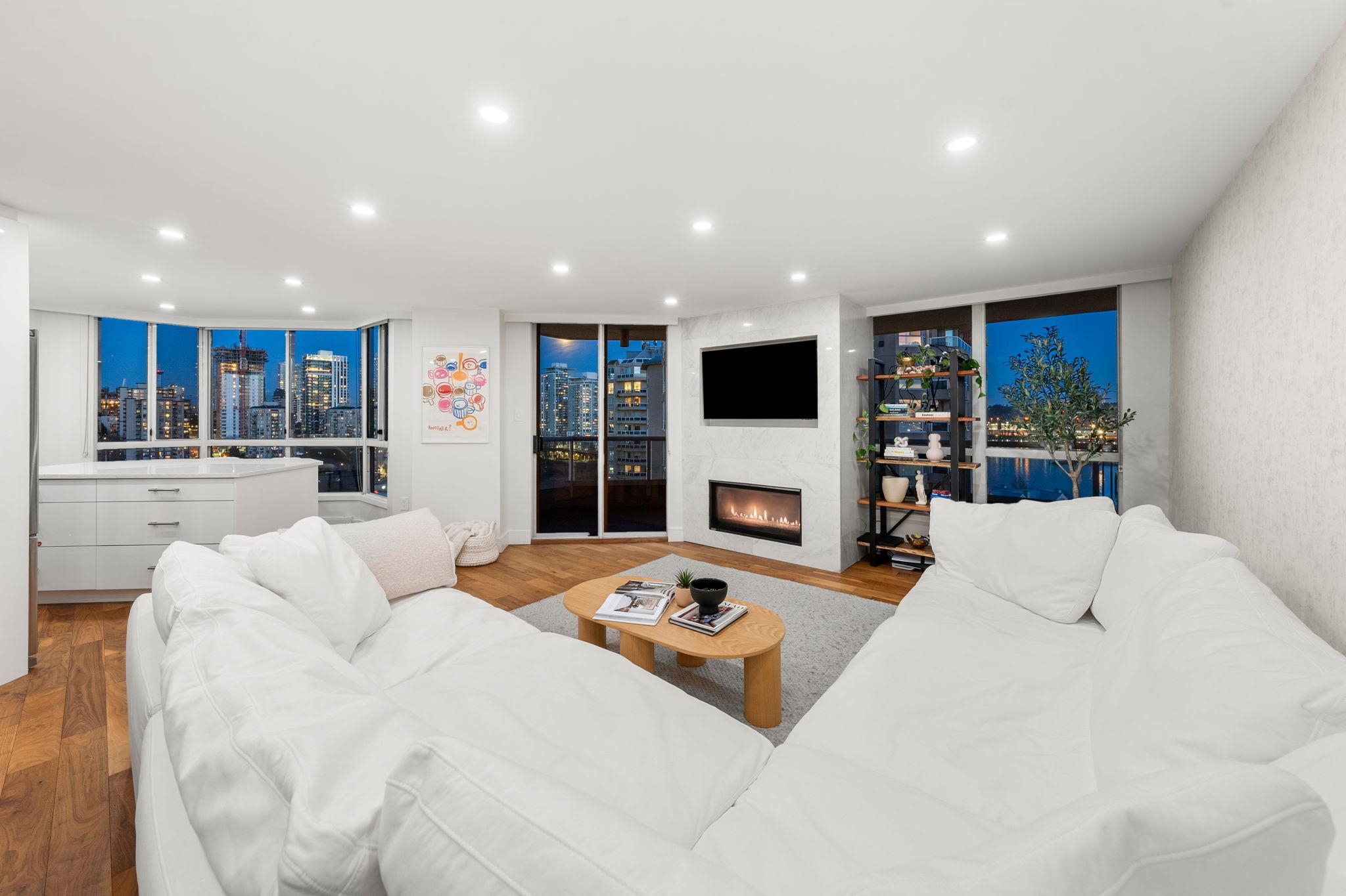 1704 1245 QUAYSIDE DRIVE, R3095604, BC,